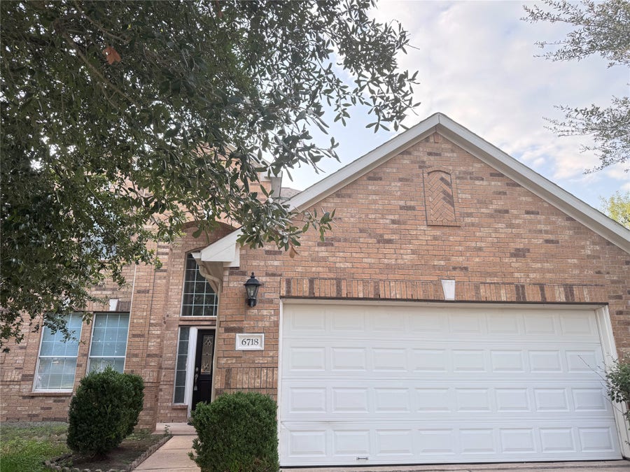 Property photo for 6718 Chester Oak Drive, Houston, TX