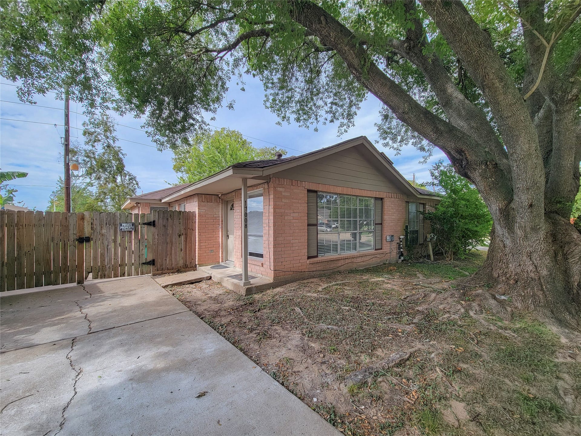 17008 Mercado Drive, Houston, TX 77083 17008 Mercado Drive, Houston, TX 77083