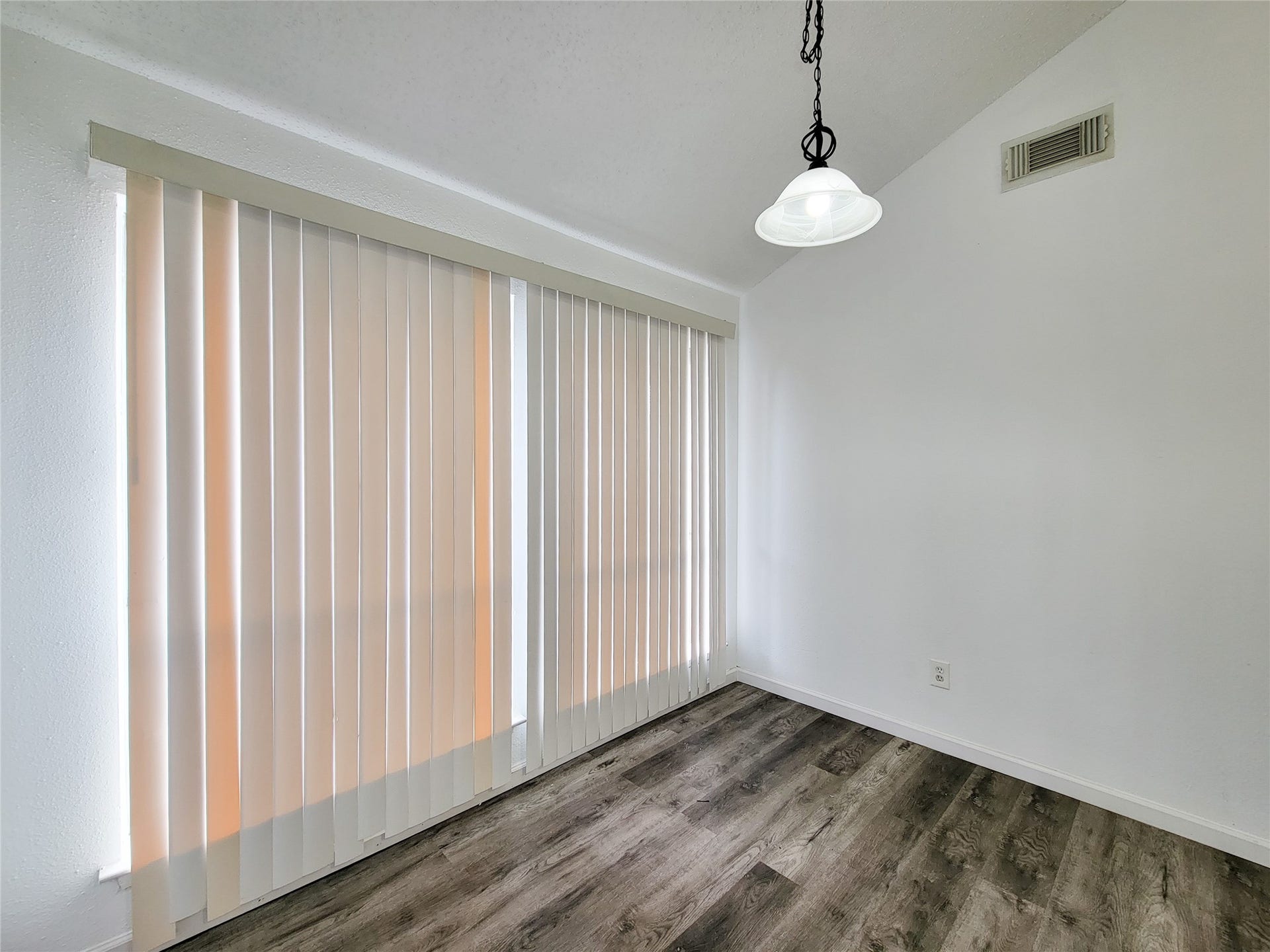 17008 Mercado Drive, Houston, TX 77083 17008 Mercado Drive, Houston, TX 77083