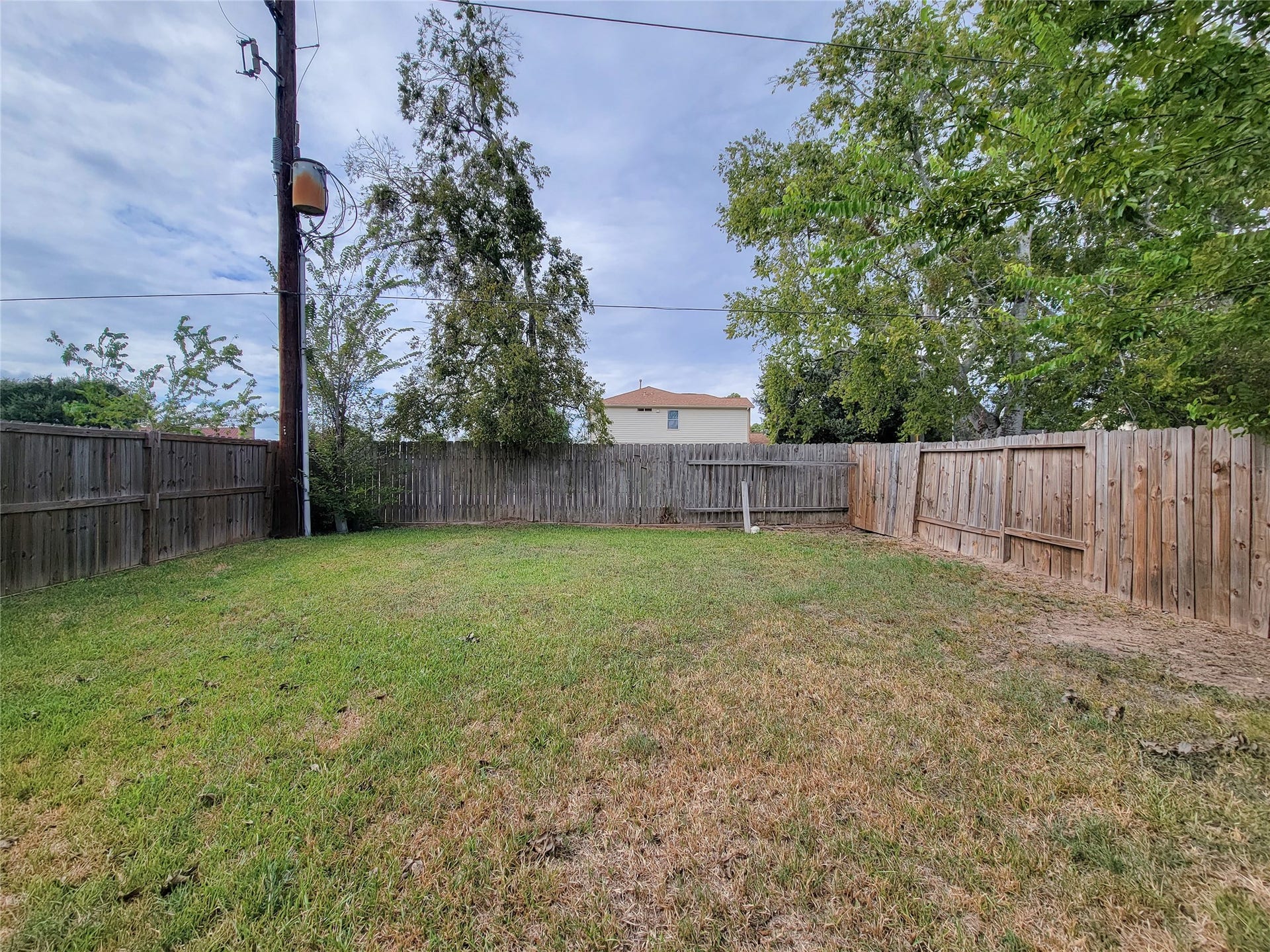 17008 Mercado Drive, Houston, TX 77083 17008 Mercado Drive, Houston, TX 77083