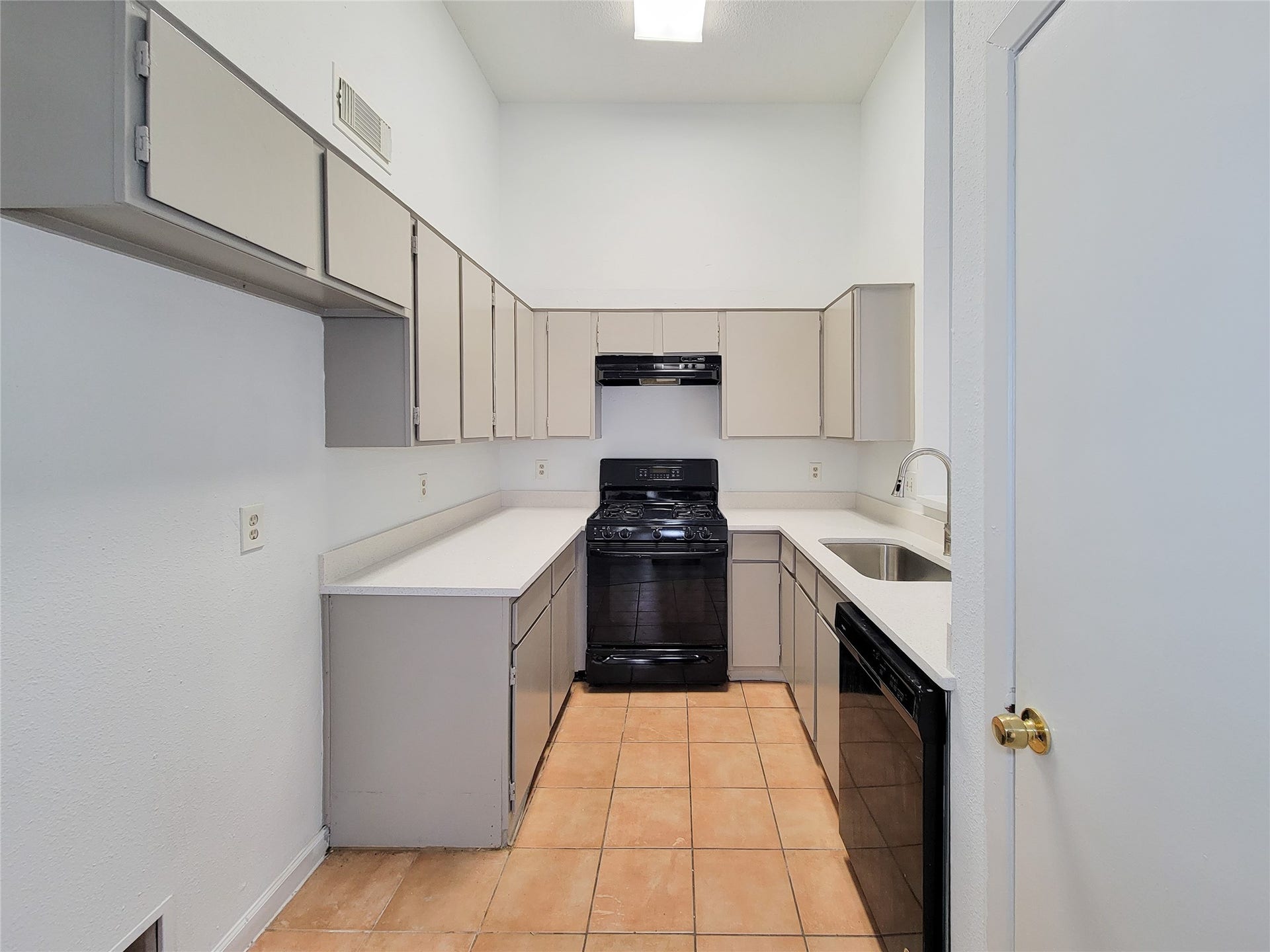 17008 Mercado Drive, Houston, TX 77083 17008 Mercado Drive, Houston, TX 77083