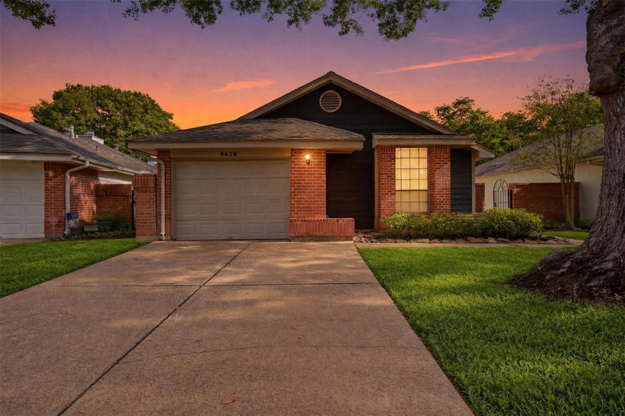 Property photo for 8518 Pool Creek Drive, Houston, TX