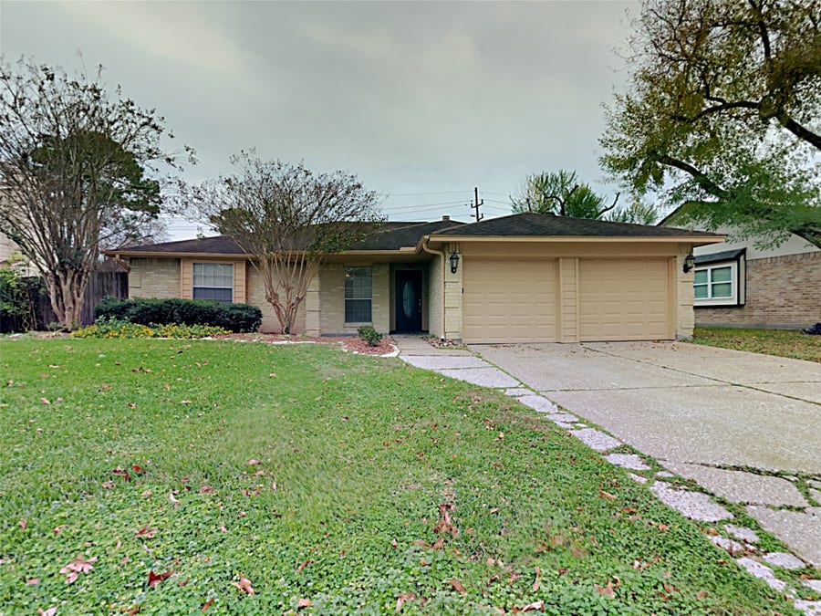 Property photo for 7311 El Cresta Drive, Houston, TX