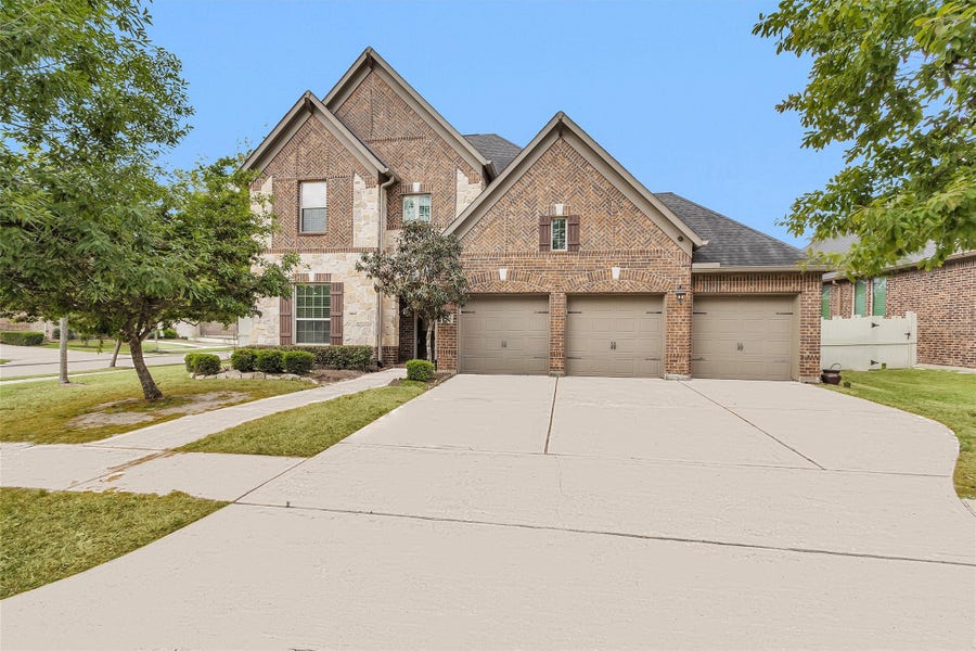 Property photo for 17203 Prairie Falcon Lane, Conroe, TX