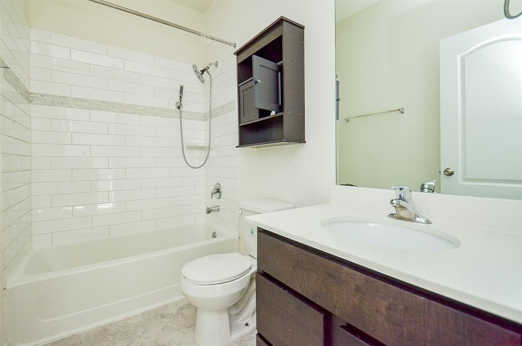 25410 Champion Ridge Court, Katy, TX 77493 25410 Champion Ridge Court, Katy, TX 77493
