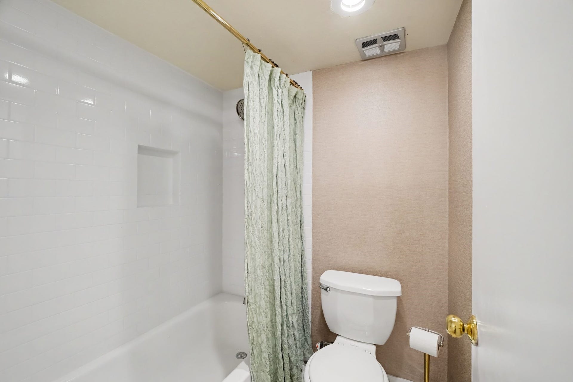 7575 Katy Freeway, #84, Houston, TX 77024 7575 Katy Freeway, #84, Houston, TX 77024