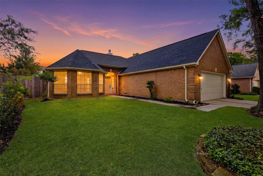 Property photo for 1811 Ridgeway Trail, Kingwood, TX