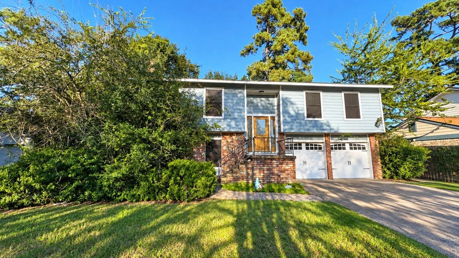 Property photo for 23518 Briarcreek Boulevard, Spring, TX