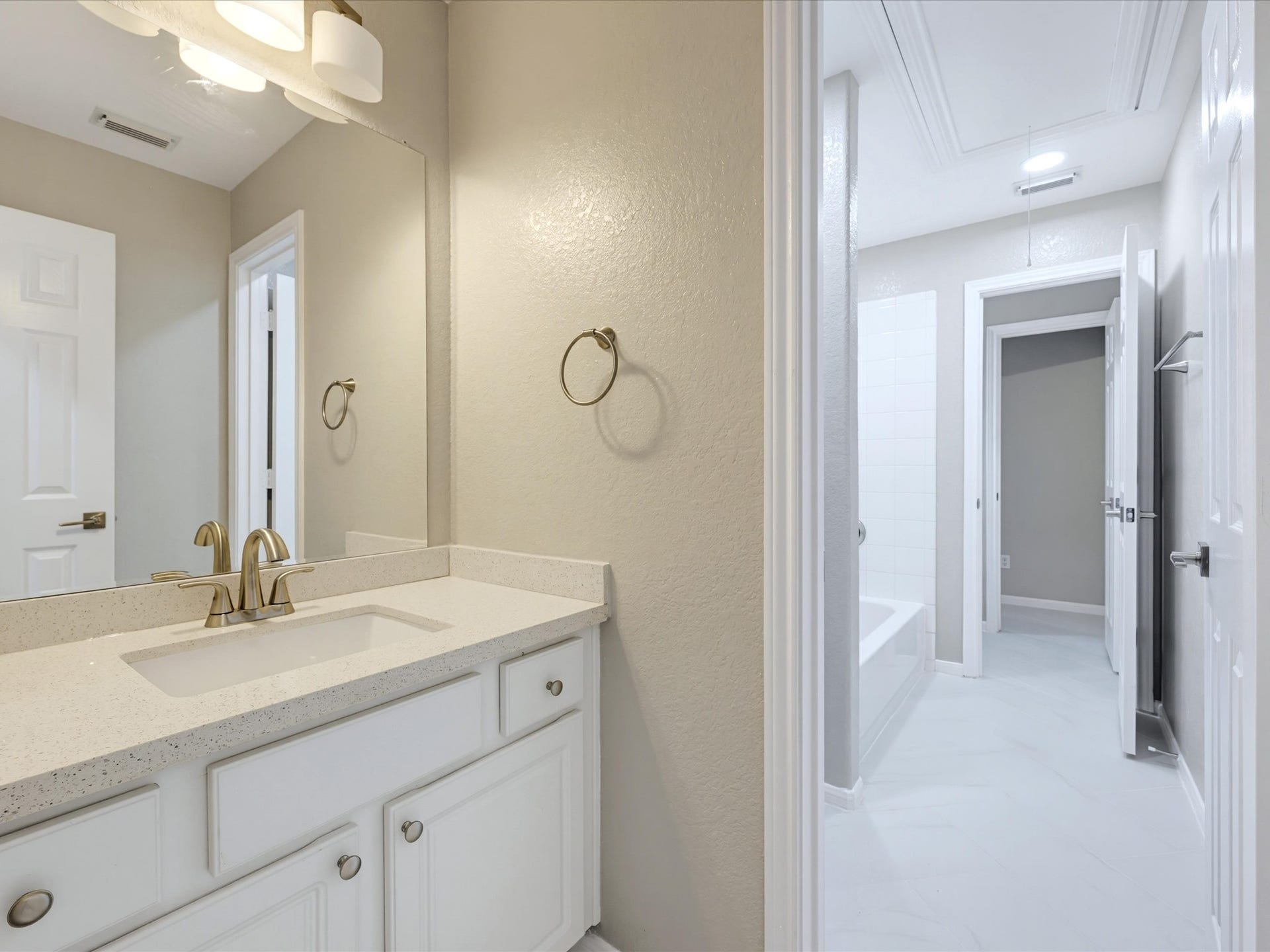 4619 Schiller Park Lane, Sugar Land, TX 77479 4619 Schiller Park Lane, Sugar Land, TX 77479