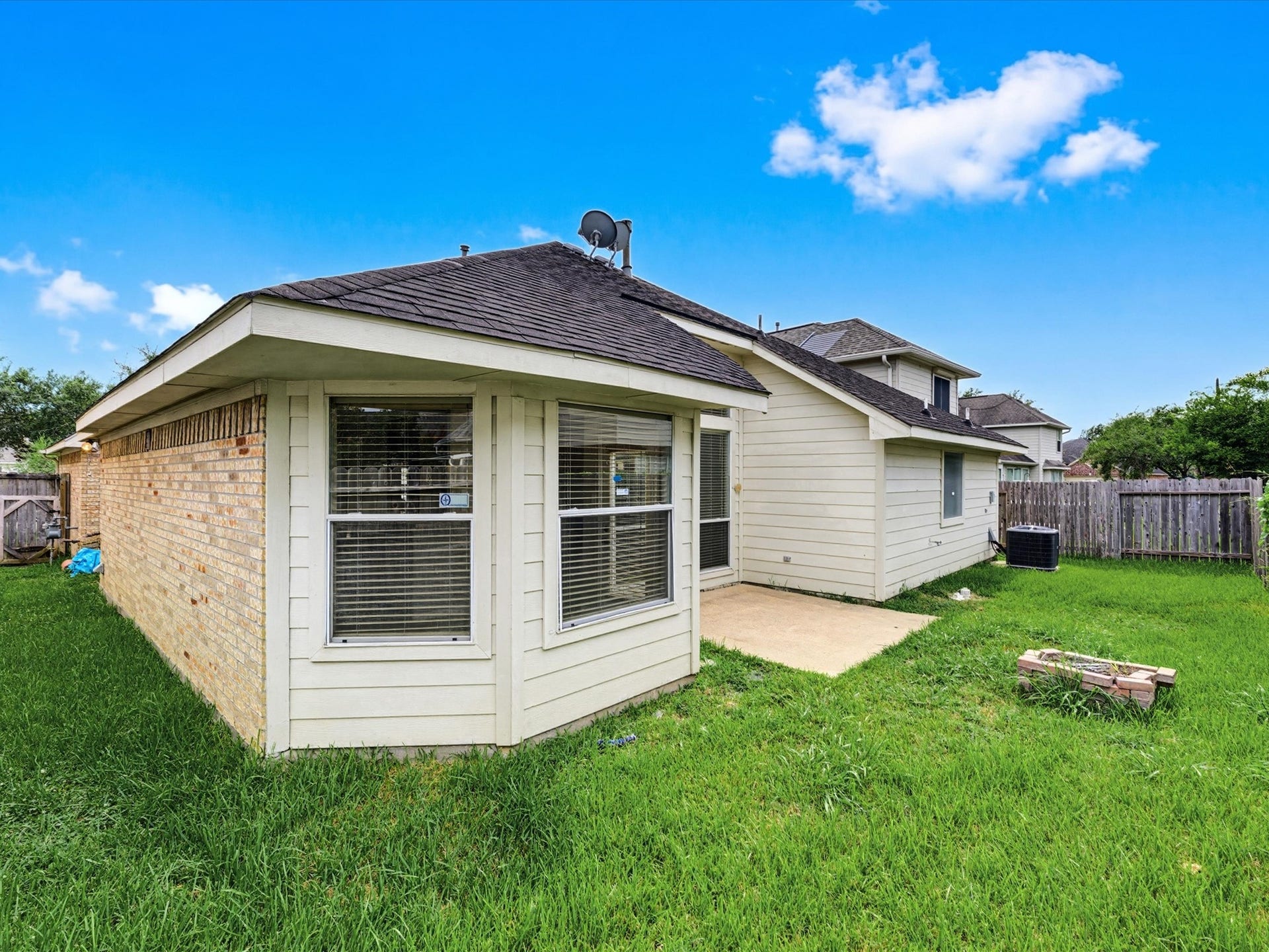 4619 Schiller Park Lane, Sugar Land, TX 77479 4619 Schiller Park Lane, Sugar Land, TX 77479