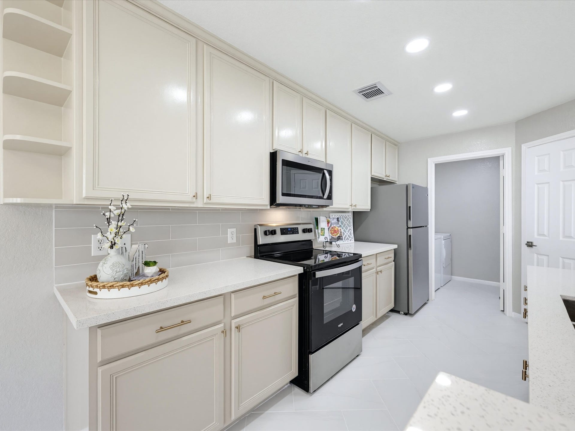 4619 Schiller Park Lane, Sugar Land, TX 77479 4619 Schiller Park Lane, Sugar Land, TX 77479