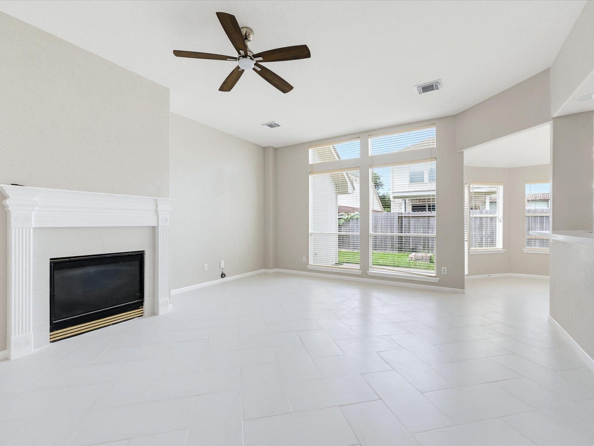 4619 Schiller Park Lane, Sugar Land, TX 77479 4619 Schiller Park Lane, Sugar Land, TX 77479