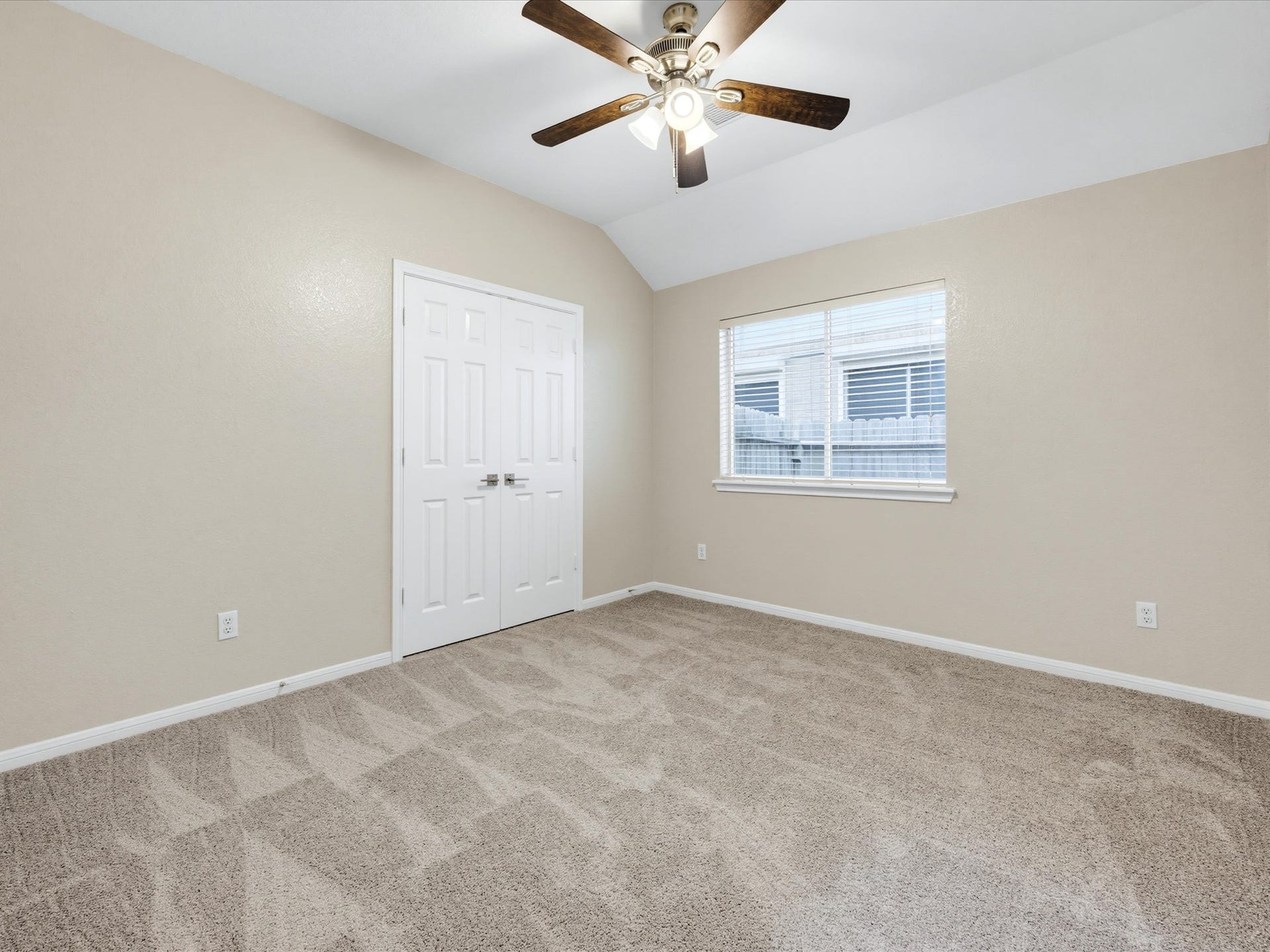 4619 Schiller Park Lane, Sugar Land, TX 77479 4619 Schiller Park Lane, Sugar Land, TX 77479