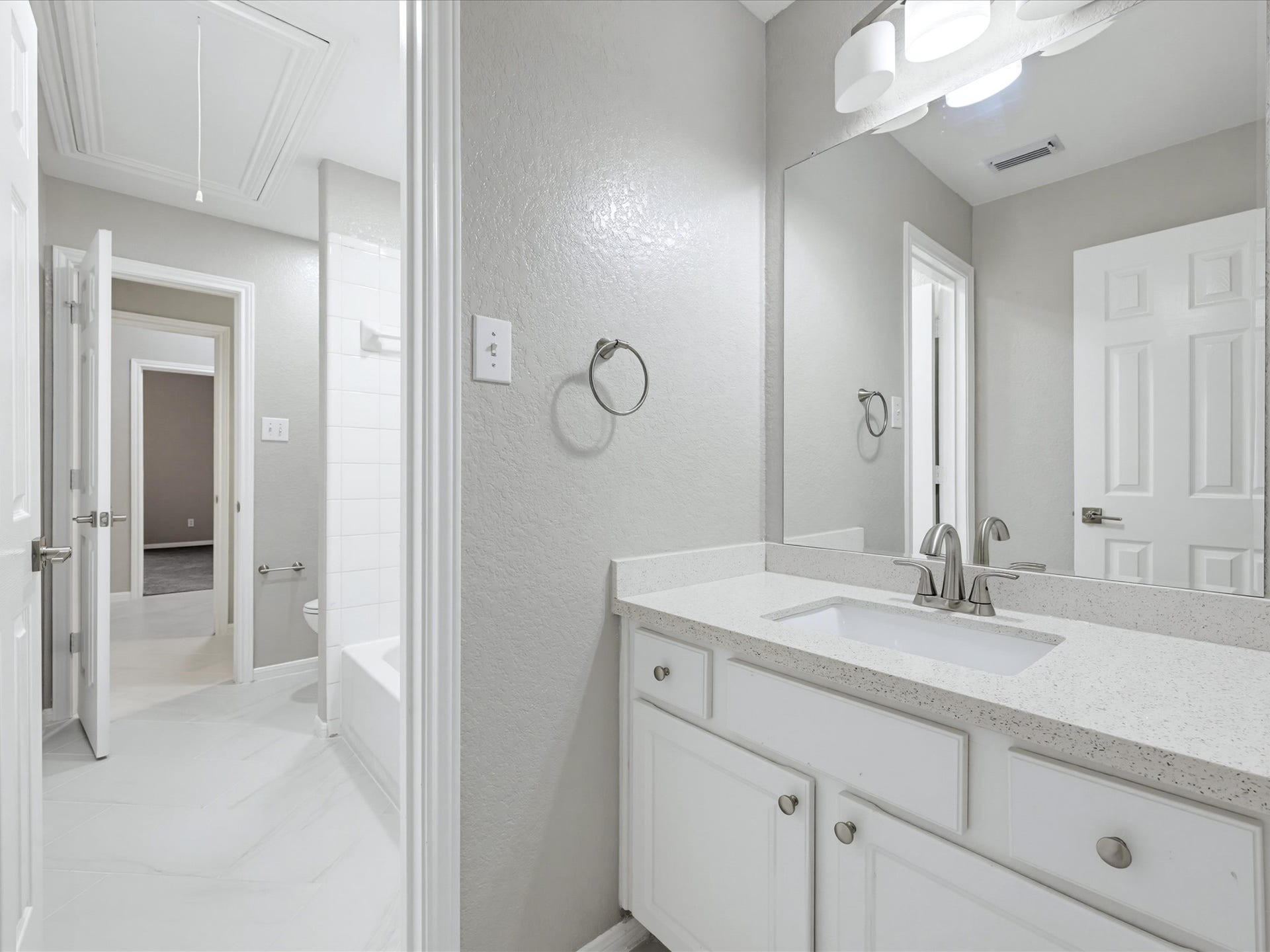 4619 Schiller Park Lane, Sugar Land, TX 77479 4619 Schiller Park Lane, Sugar Land, TX 77479