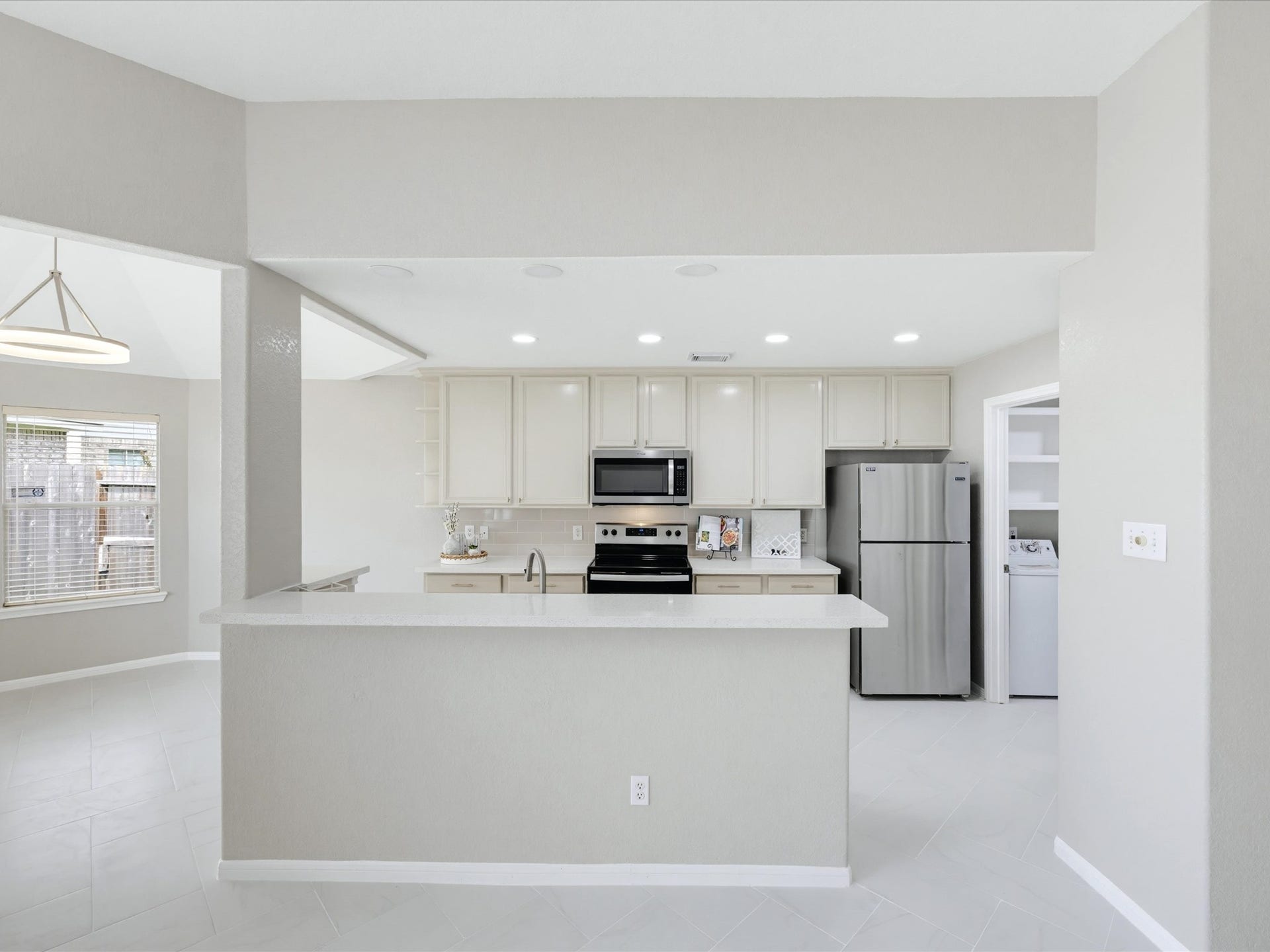 4619 Schiller Park Lane, Sugar Land, TX 77479 4619 Schiller Park Lane, Sugar Land, TX 77479