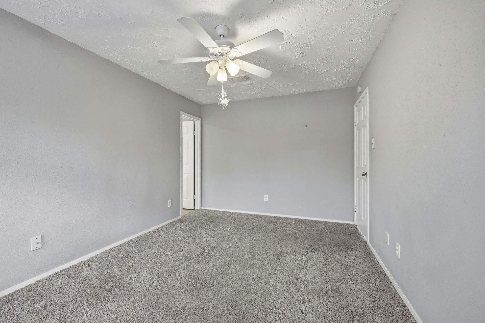 5421 Diane Court, Spring, TX 77373 5421 Diane Court, Spring, TX 77373