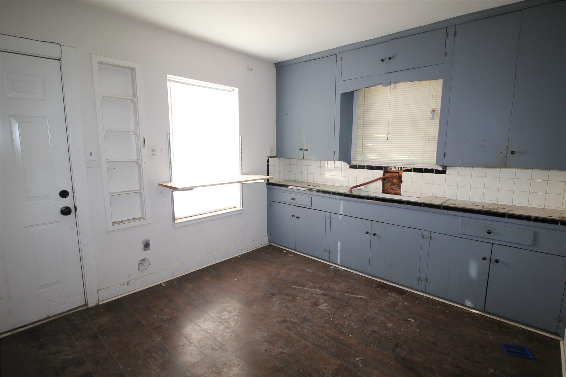 8022 Hartford Street, Houston, TX 77017 Kitchen