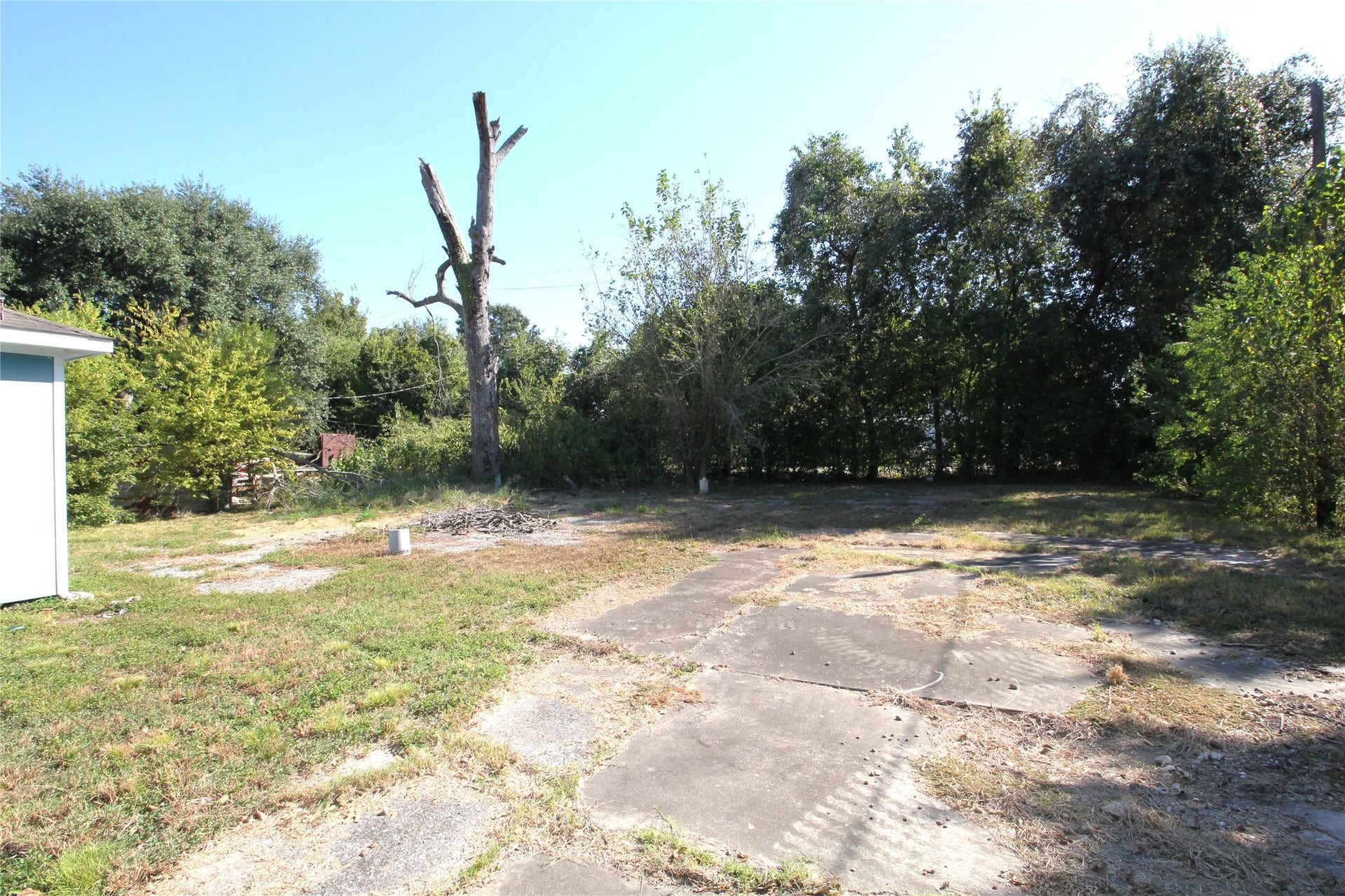 8022 Hartford Street, Houston, TX 77017 Expansive Lot, 11,250 Sq Ft, (75'x150')