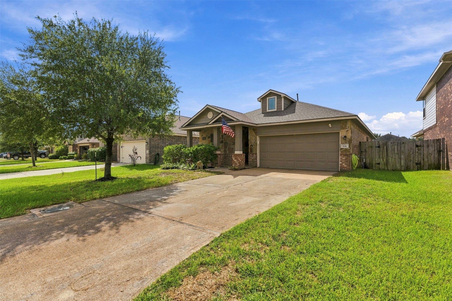 135 Piney Pathway, Magnolia, TX 77354 135 Piney Pathway, Magnolia, TX 77354