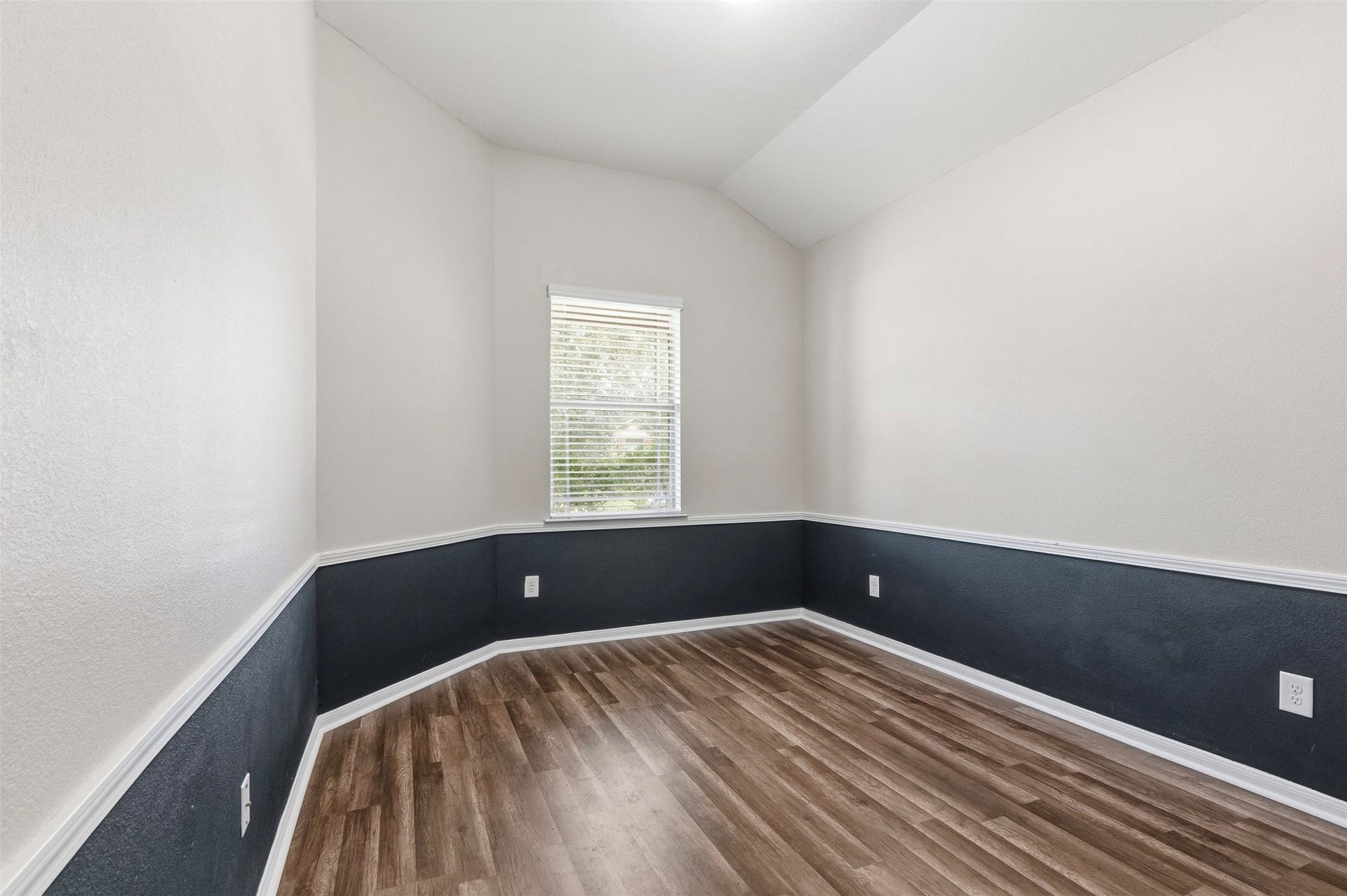 135 Piney Pathway, Magnolia, TX 77354 Secondary Bedroom