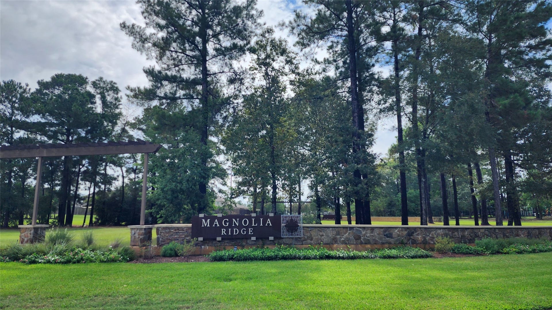 135 Piney Pathway, Magnolia, TX 77354 135 Piney Pathway, Magnolia, TX 77354