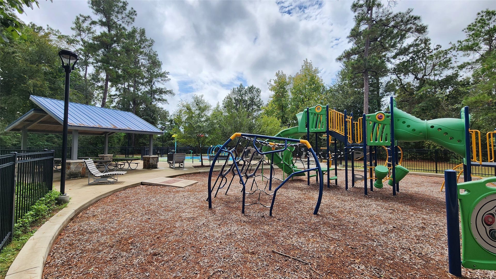 135 Piney Pathway, Magnolia, TX 77354 135 Piney Pathway, Magnolia, TX 77354