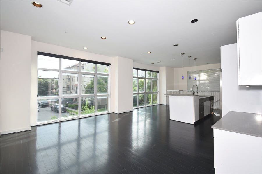 Property photo for 207 Pierce Street, #201, Houston, TX