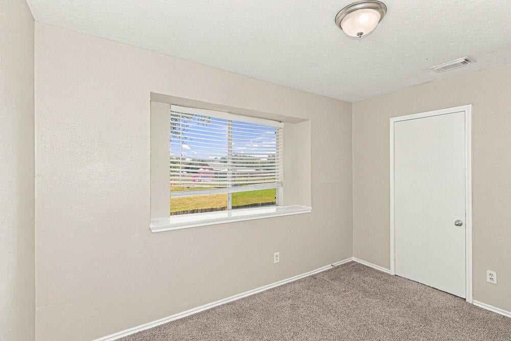 16111 Rosenridge Drive, Houston, TX 77053 16111 Rosenridge Drive, Houston, TX 77053
