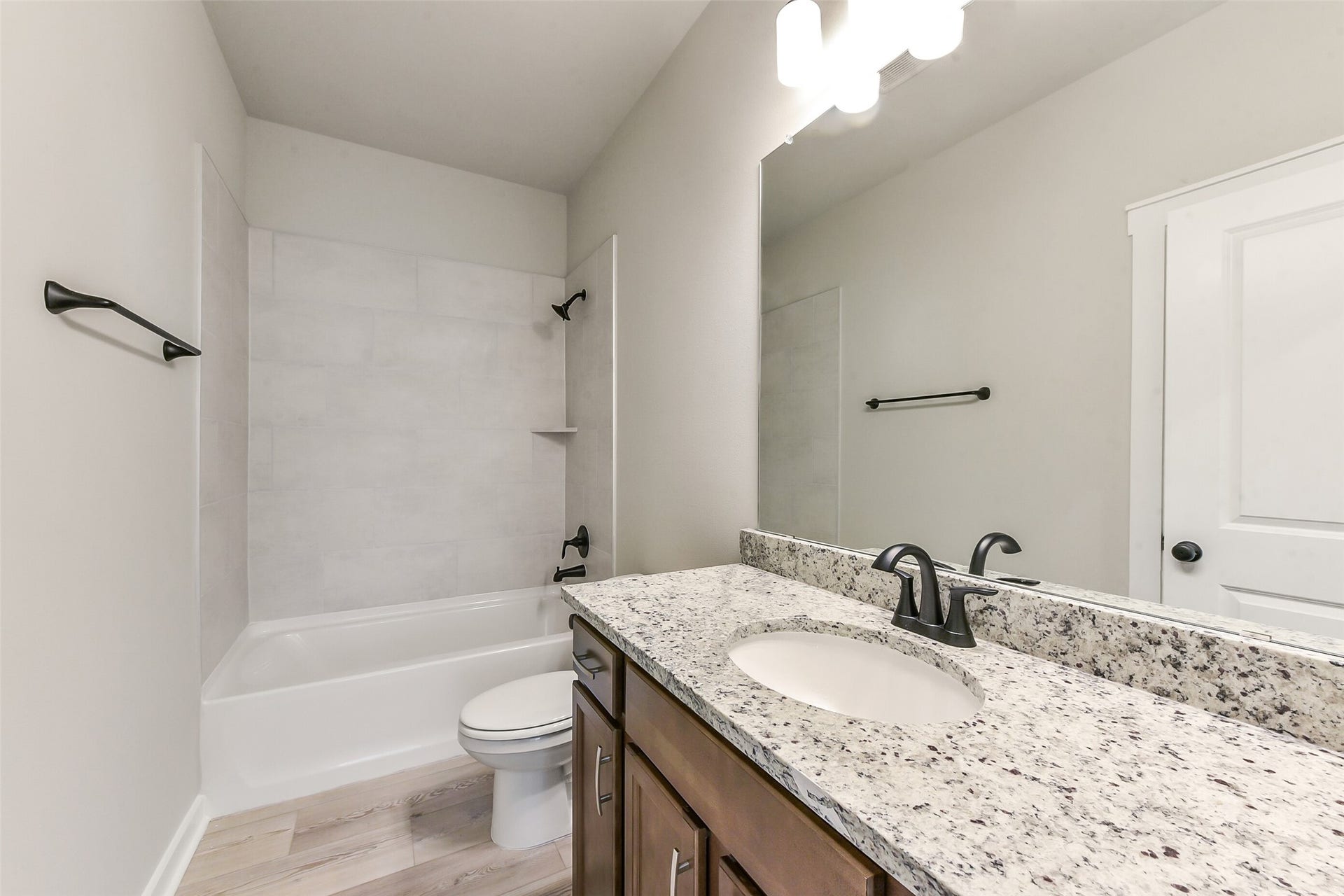 21107 Autumn Heights, Rosharon, TX 77583 21107 Autumn Heights, Rosharon, TX 77583