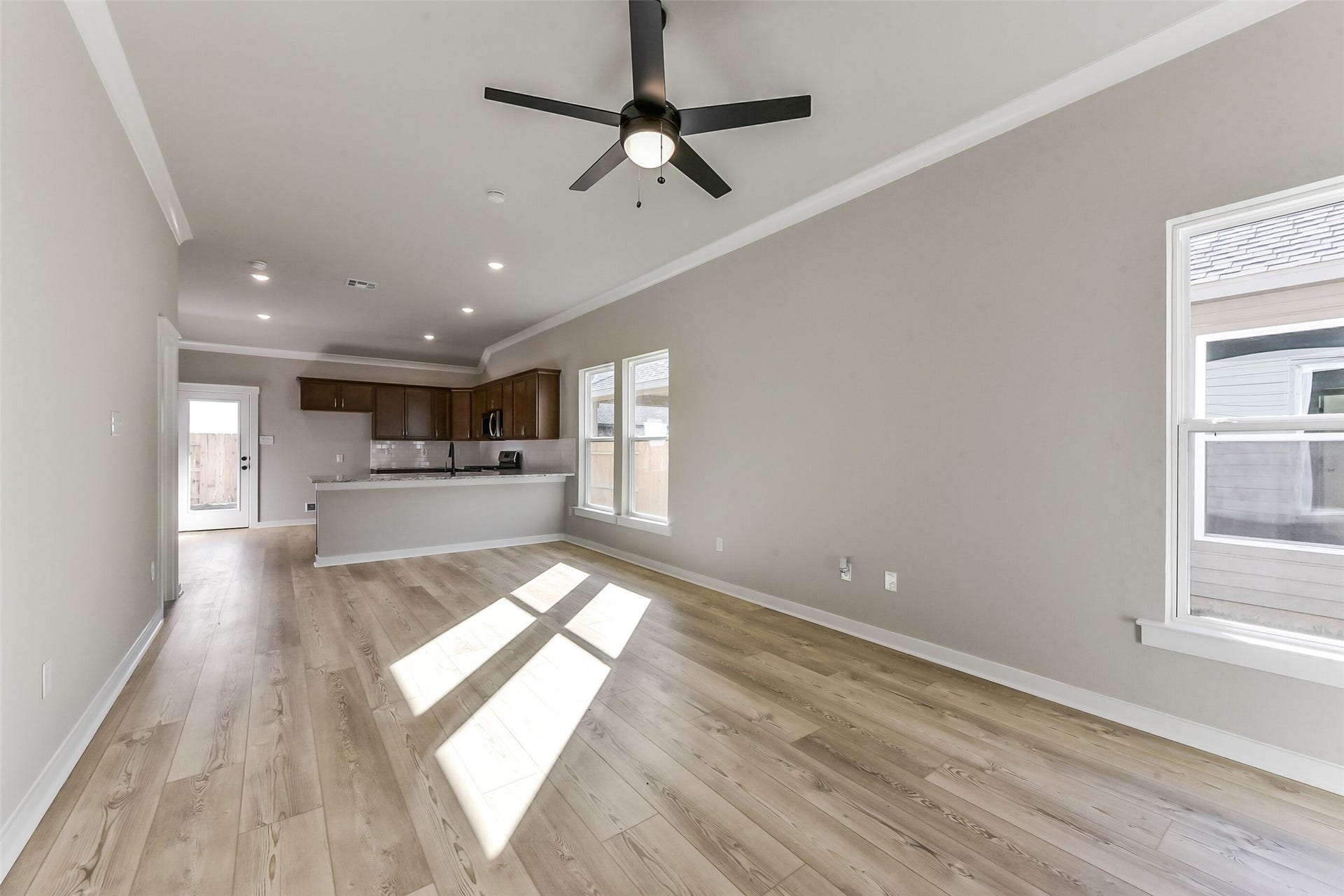 21107 Autumn Heights, Rosharon, TX 77583 21107 Autumn Heights, Rosharon, TX 77583