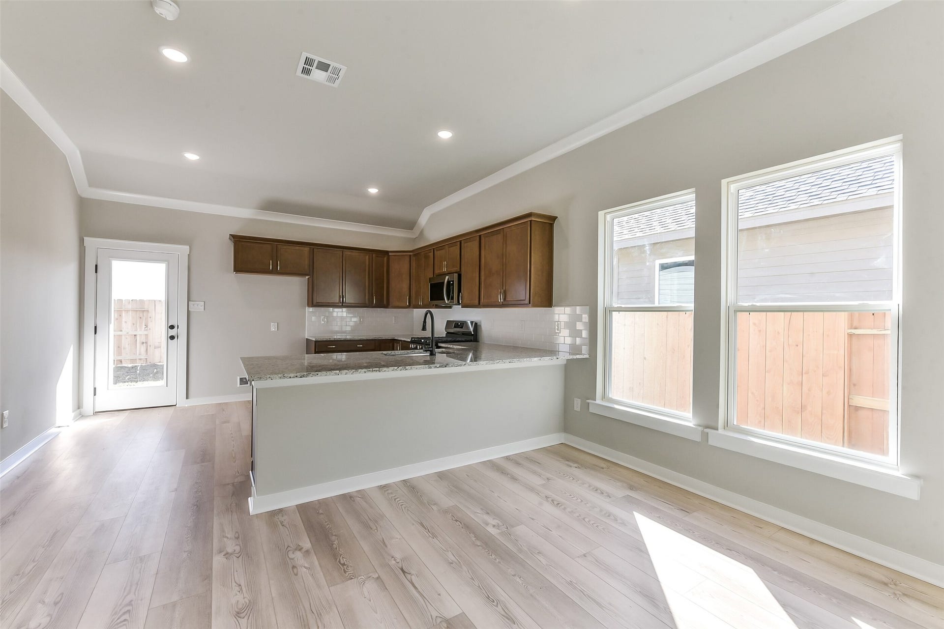 21107 Autumn Heights, Rosharon, TX 77583 21107 Autumn Heights, Rosharon, TX 77583
