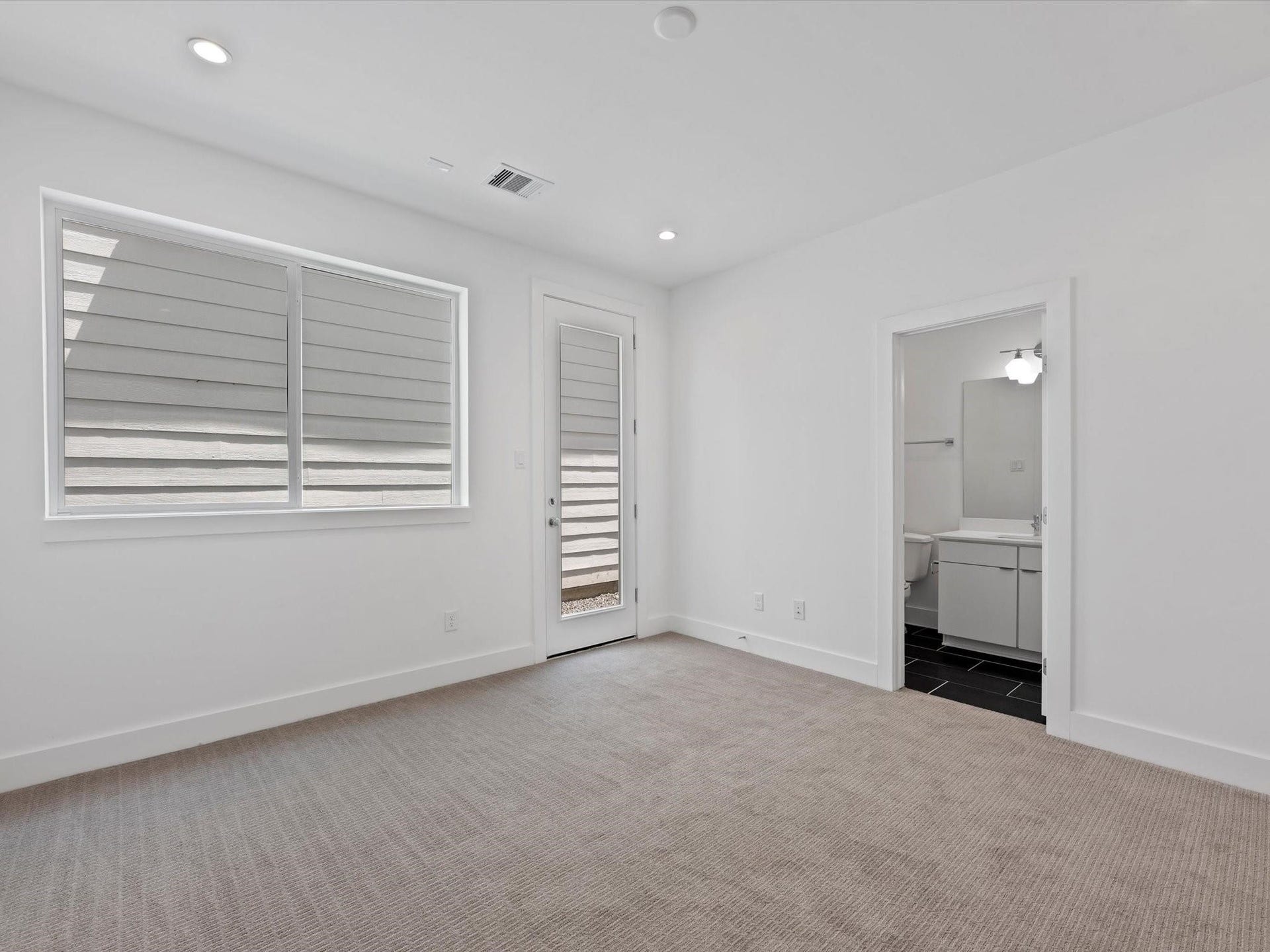 1st Floor Bedroom