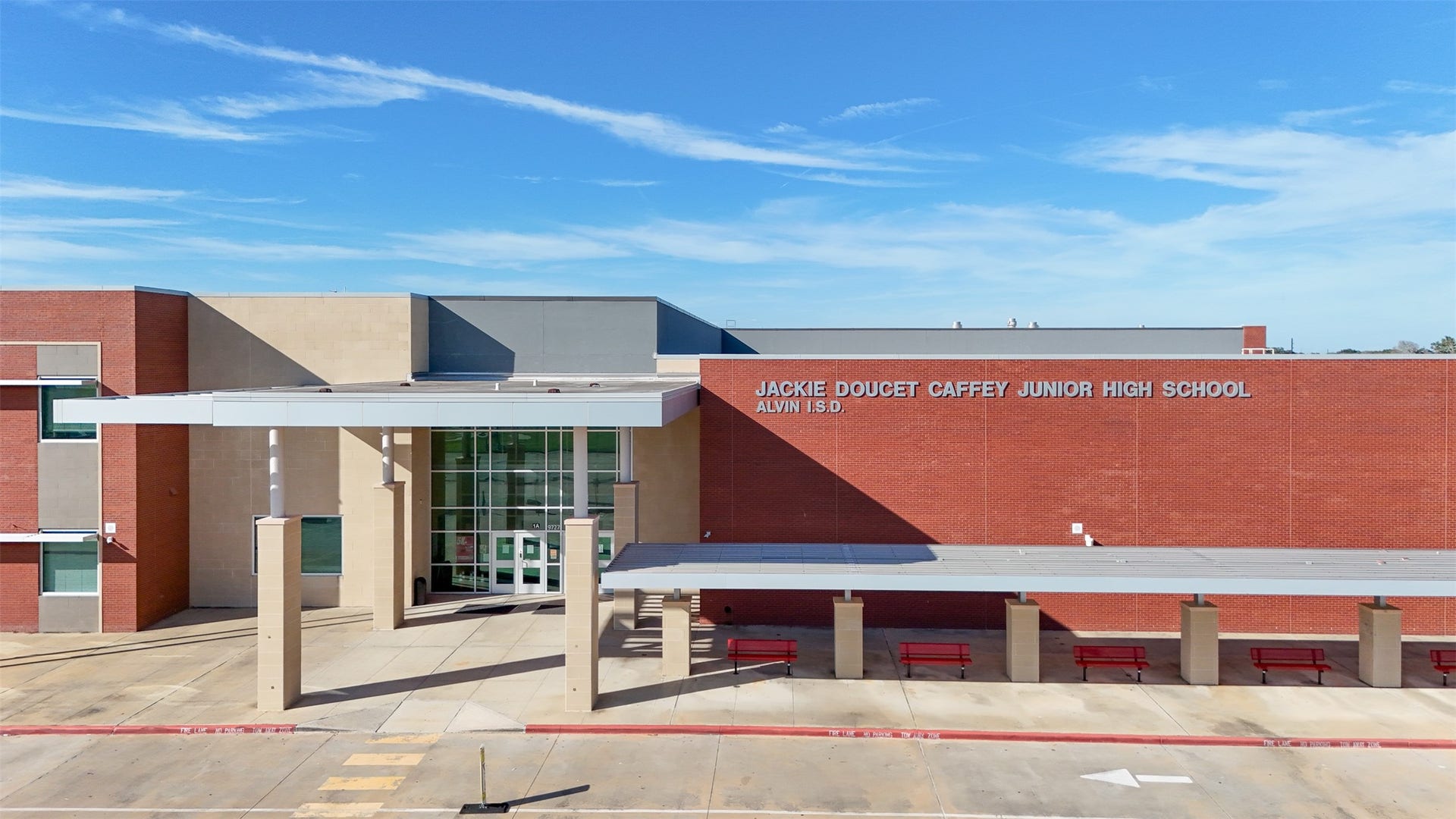 3707 Amoroso Drive, Iowa Colony, TX 77583 A look at Jackie Doucett Caffey Junior High right inside the community.