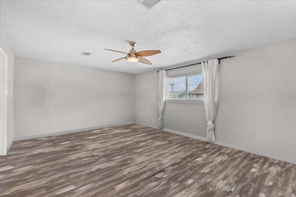 218 BARRACUDA Street, Bayou Vista, TX 77563 218 BARRACUDA Street, Bayou Vista, TX 77563