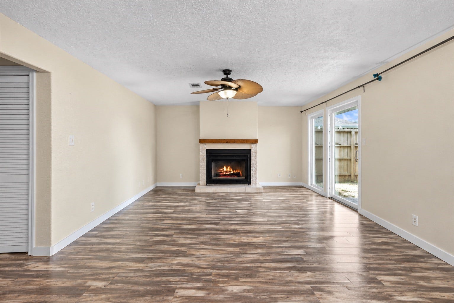 218 BARRACUDA Street, Bayou Vista, TX 77563 Fireplace
