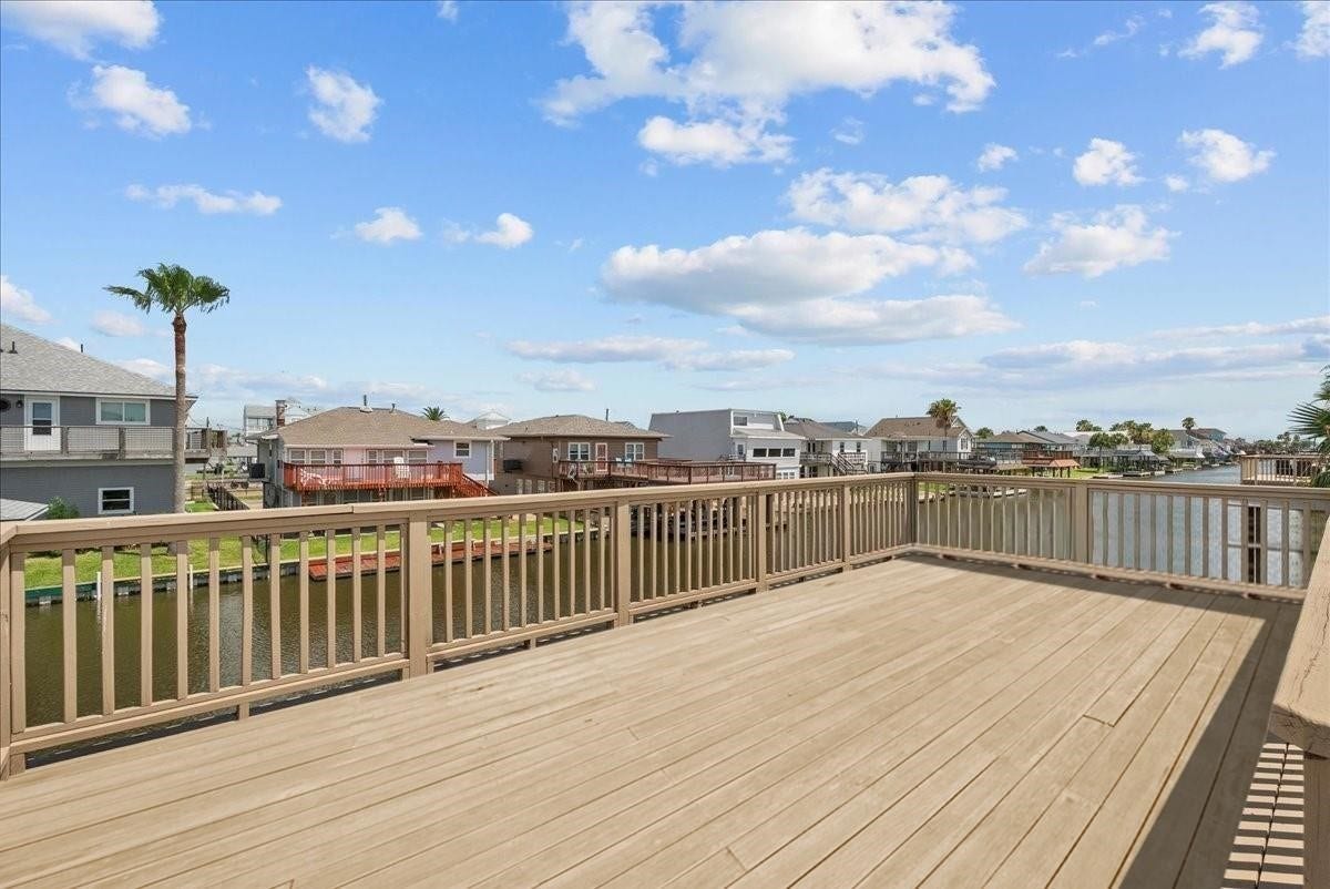 218 BARRACUDA Street, Bayou Vista, TX 77563 Great deck for entertaining!