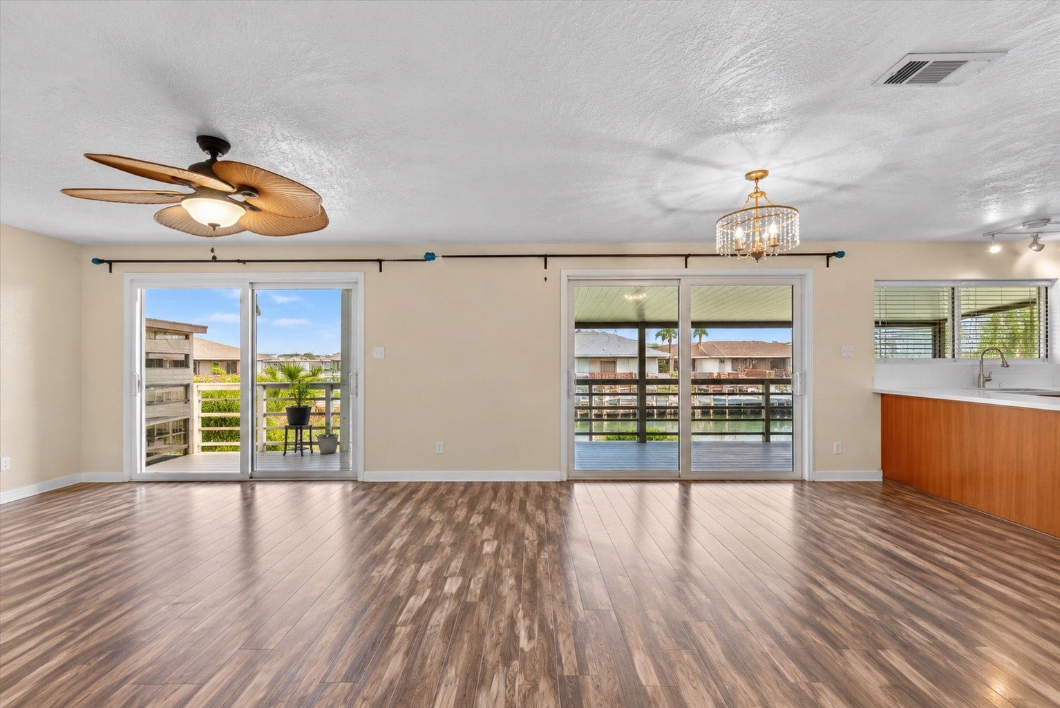 218 BARRACUDA Street, Bayou Vista, TX 77563 218 BARRACUDA Street, Bayou Vista, TX 77563