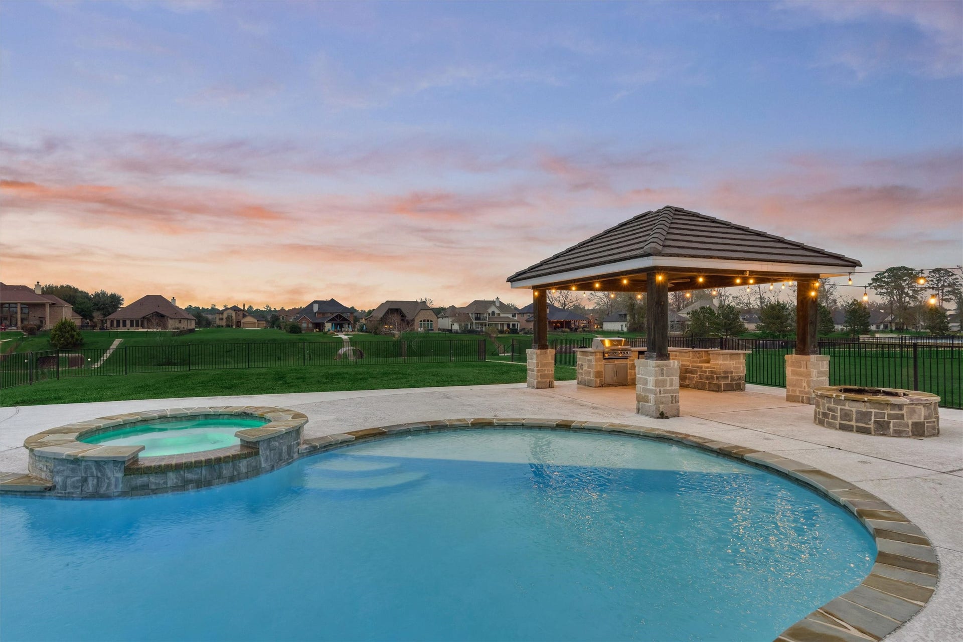 11618 Renaissance Drive, Montgomery, TX 77356 11618 Renaissance Drive, Montgomery, TX 77356