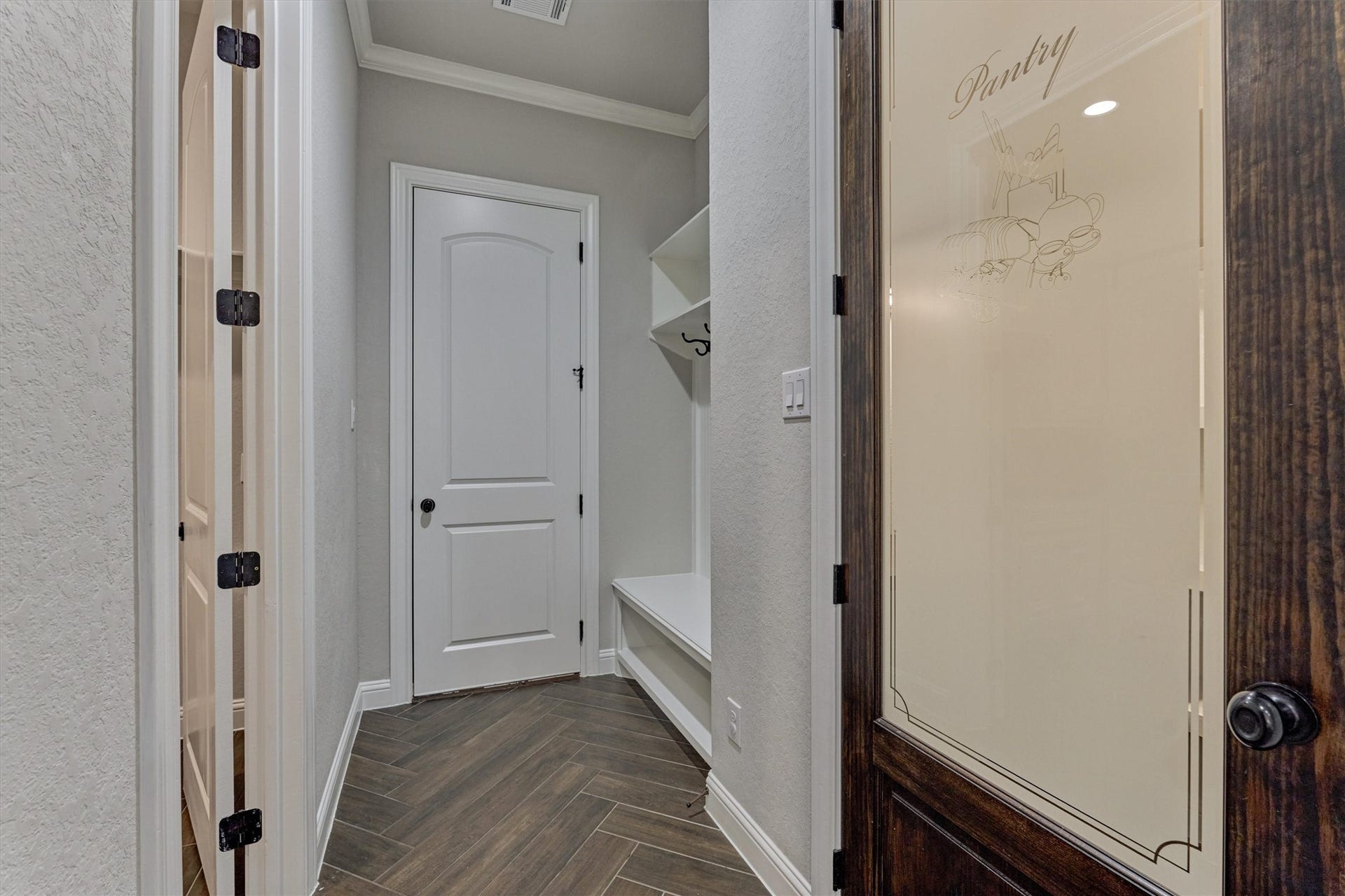 11618 Renaissance Drive, Montgomery, TX 77356 Mud room entry off of garage and pantry off of the kitchen.