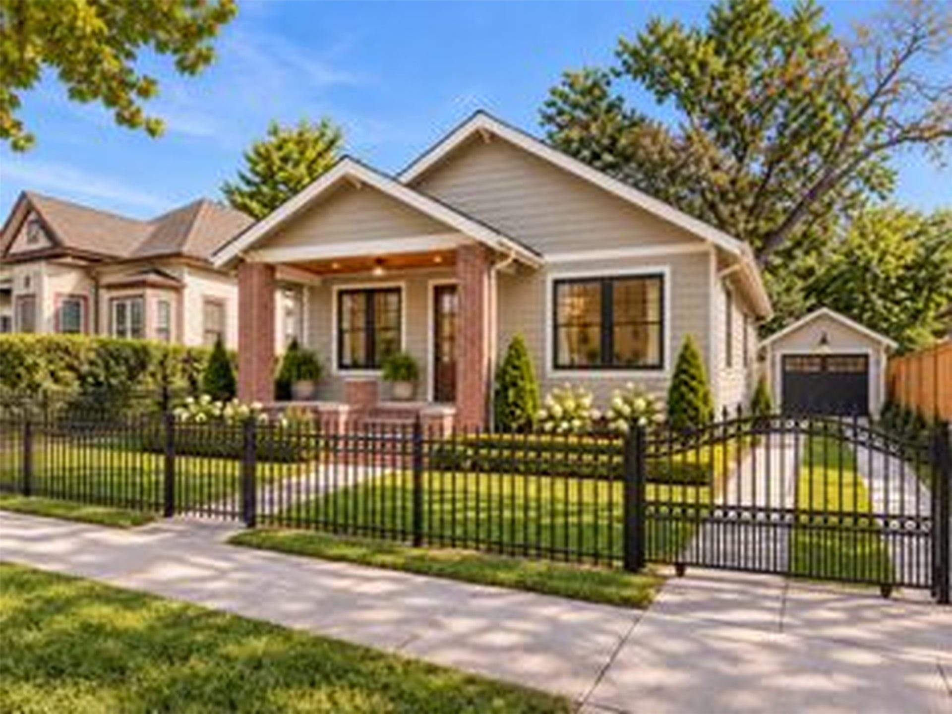 1224 Studewood Street, Houston, TX 77008 Virtually staged