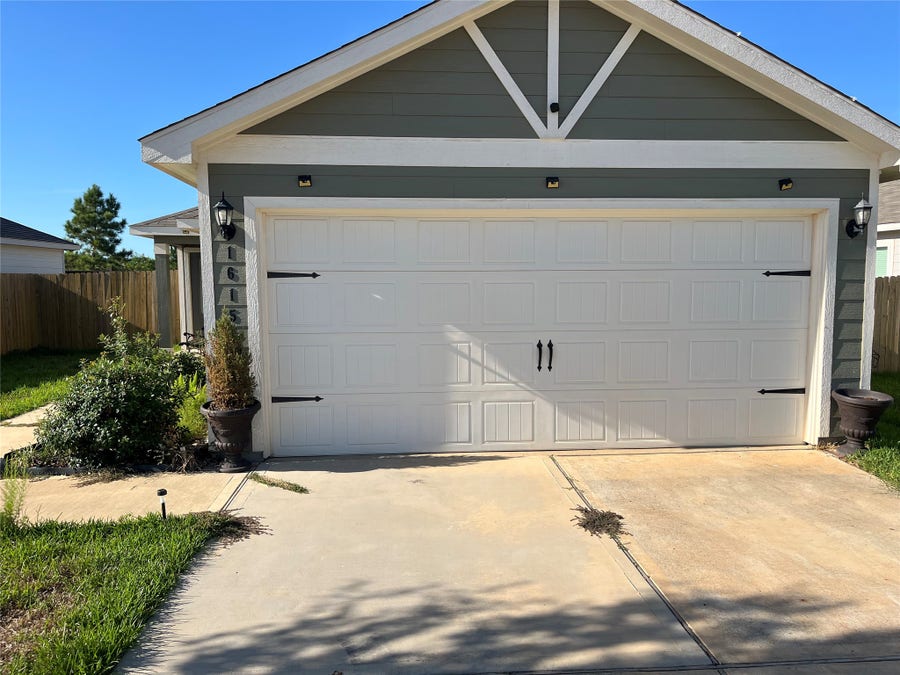 Property photo for 16154 Sugar Falls Drive, Conroe, TX