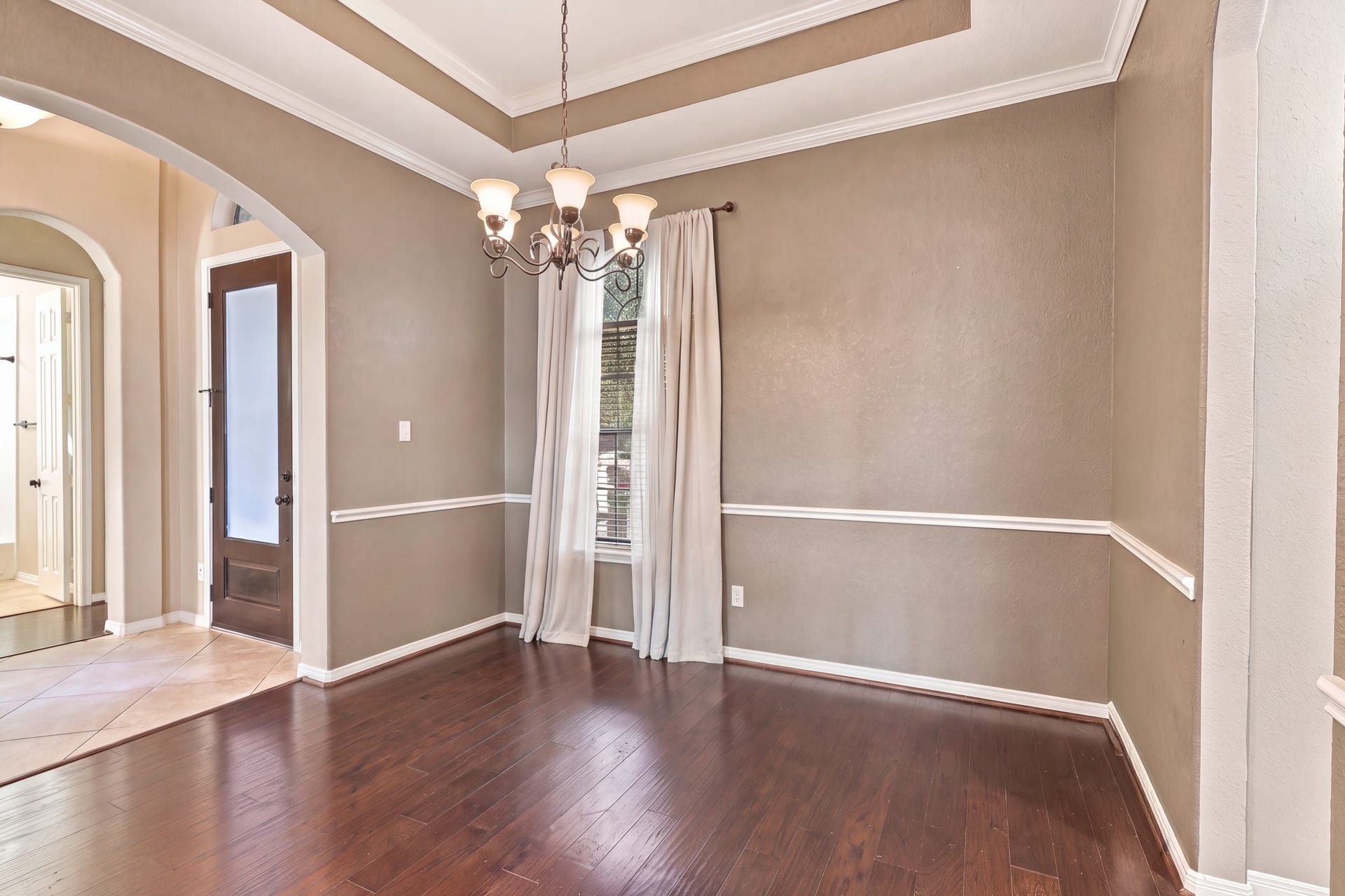 293 W Bend Drive, League City, TX 77573 293 W Bend Drive, League City, TX 77573