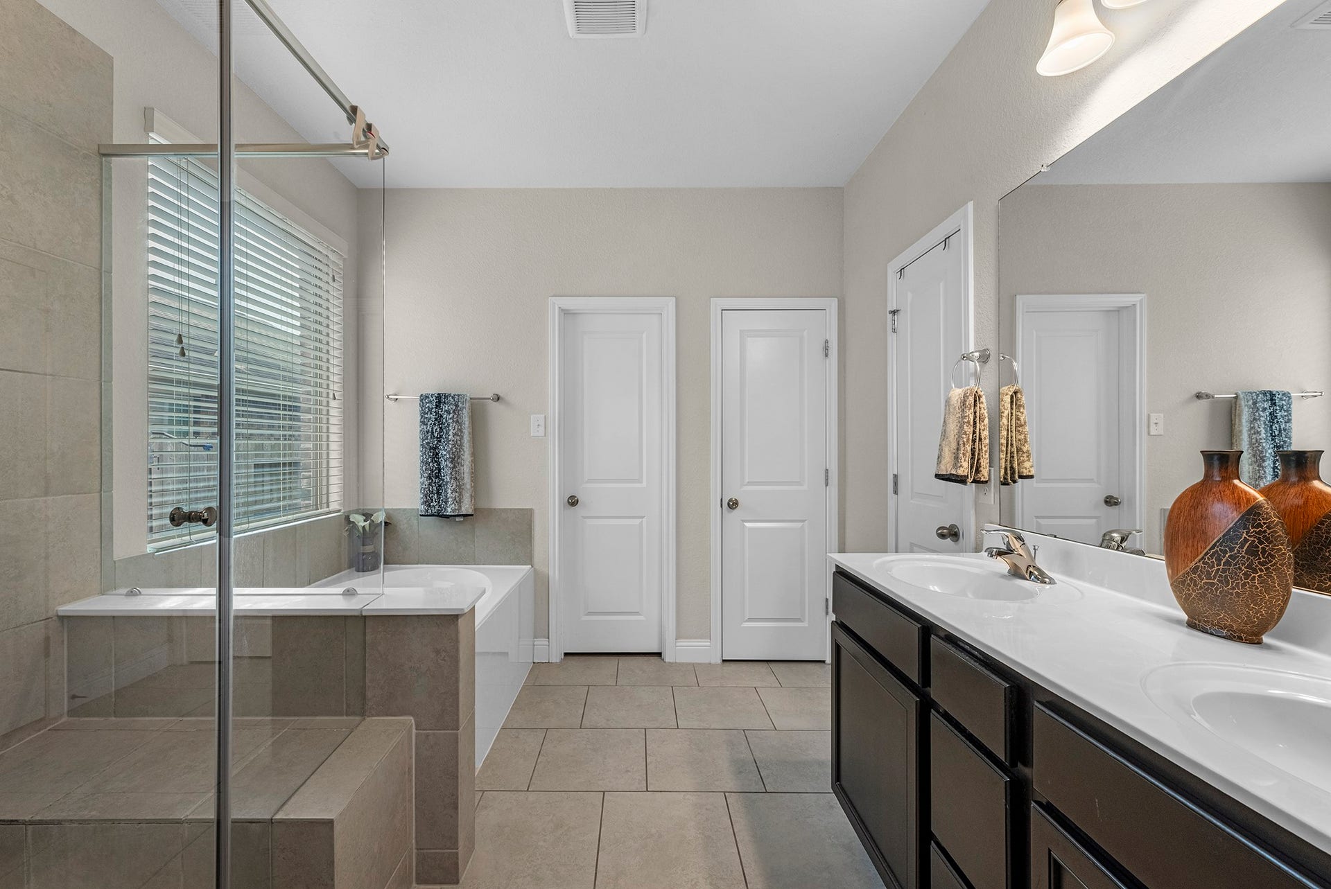 9714 Stratton Ridge Drive, Richmond, TX 77406 full bathroom with tub and shower