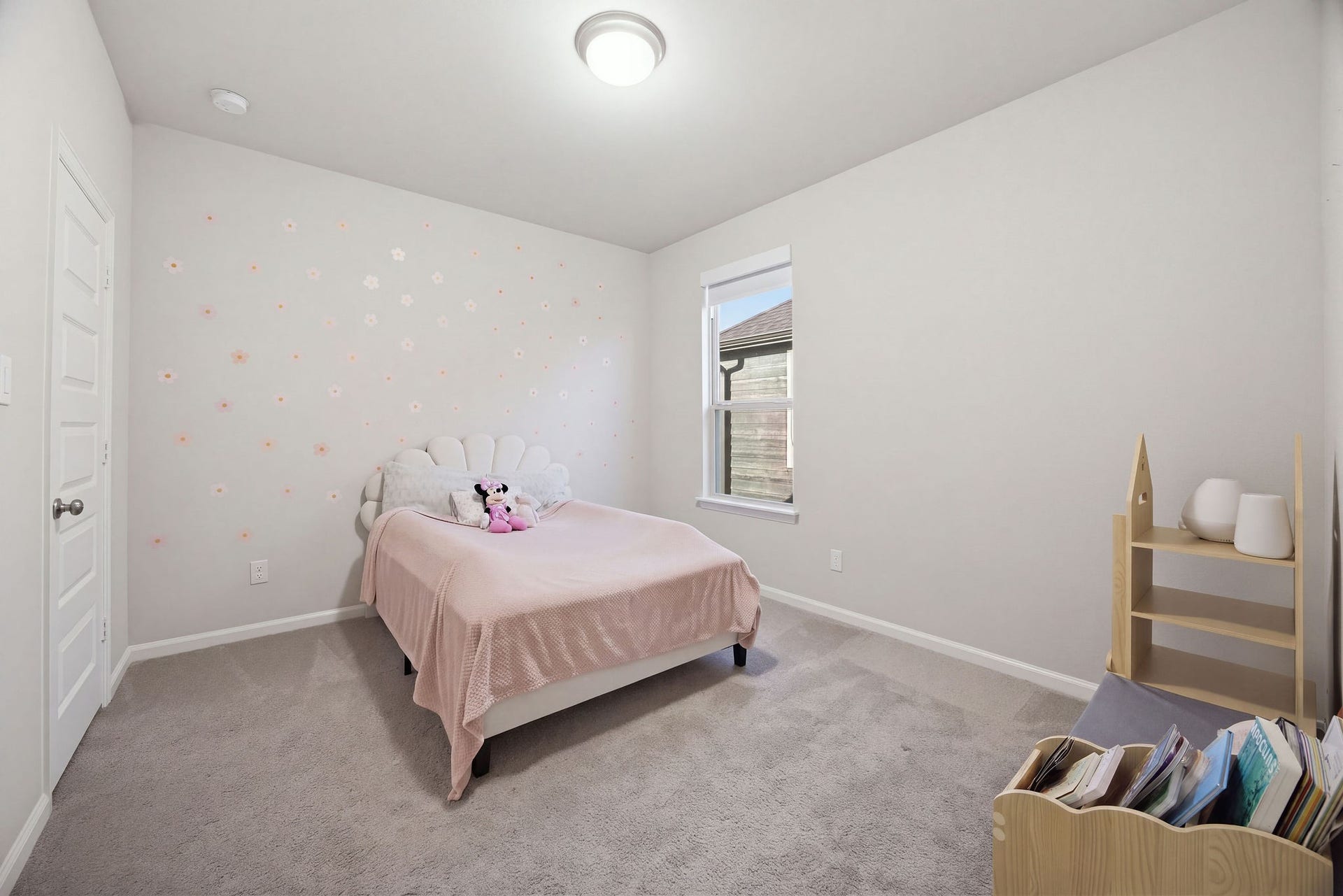 9710 Keeper Drive, Missouri City, TX 77459 Large secondary bedroom upstairs