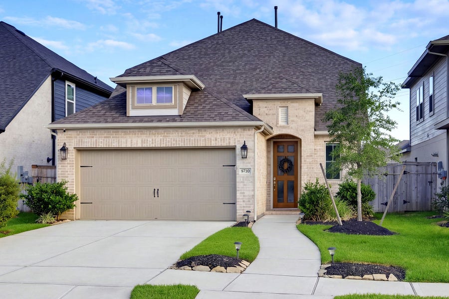 Property photo for 9710 Keeper Drive, Missouri City, TX
