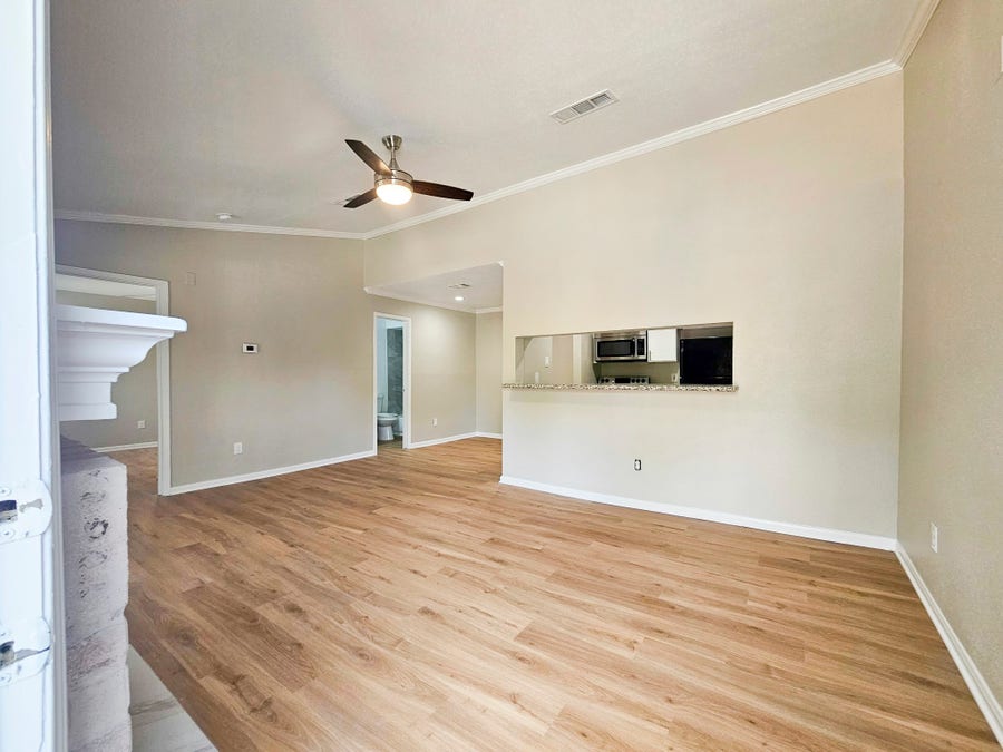 Property photo for 736 Memorial Mews Street, #4, Houston, TX