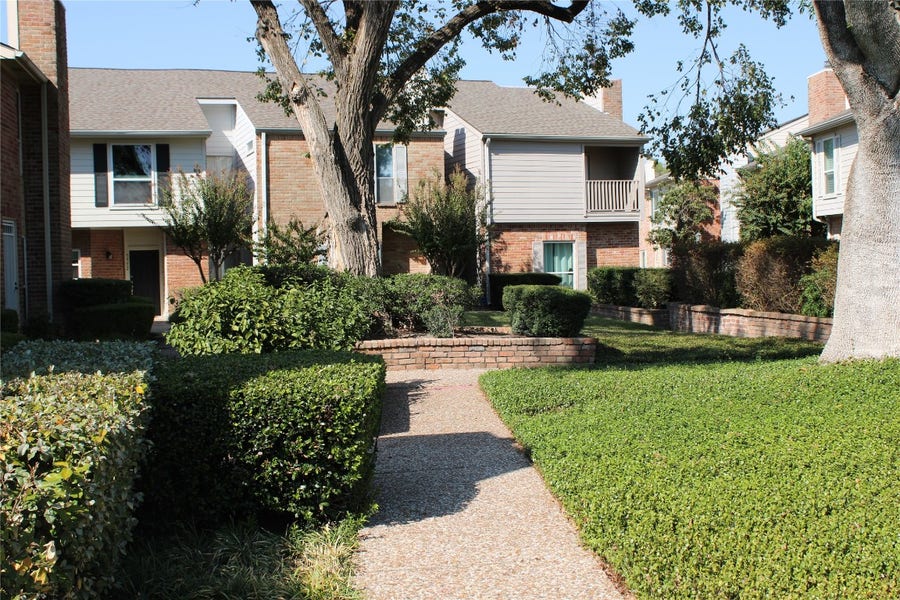 Property photo for 5976 Woodway Place Court, Houston, TX