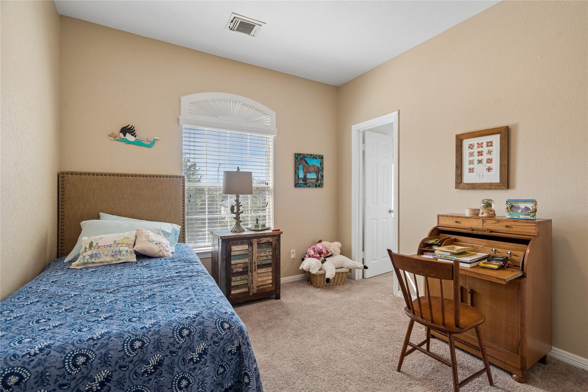 2805 Catalina Shores Drive, Pearland, TX 77584 Secondary Bedroom
