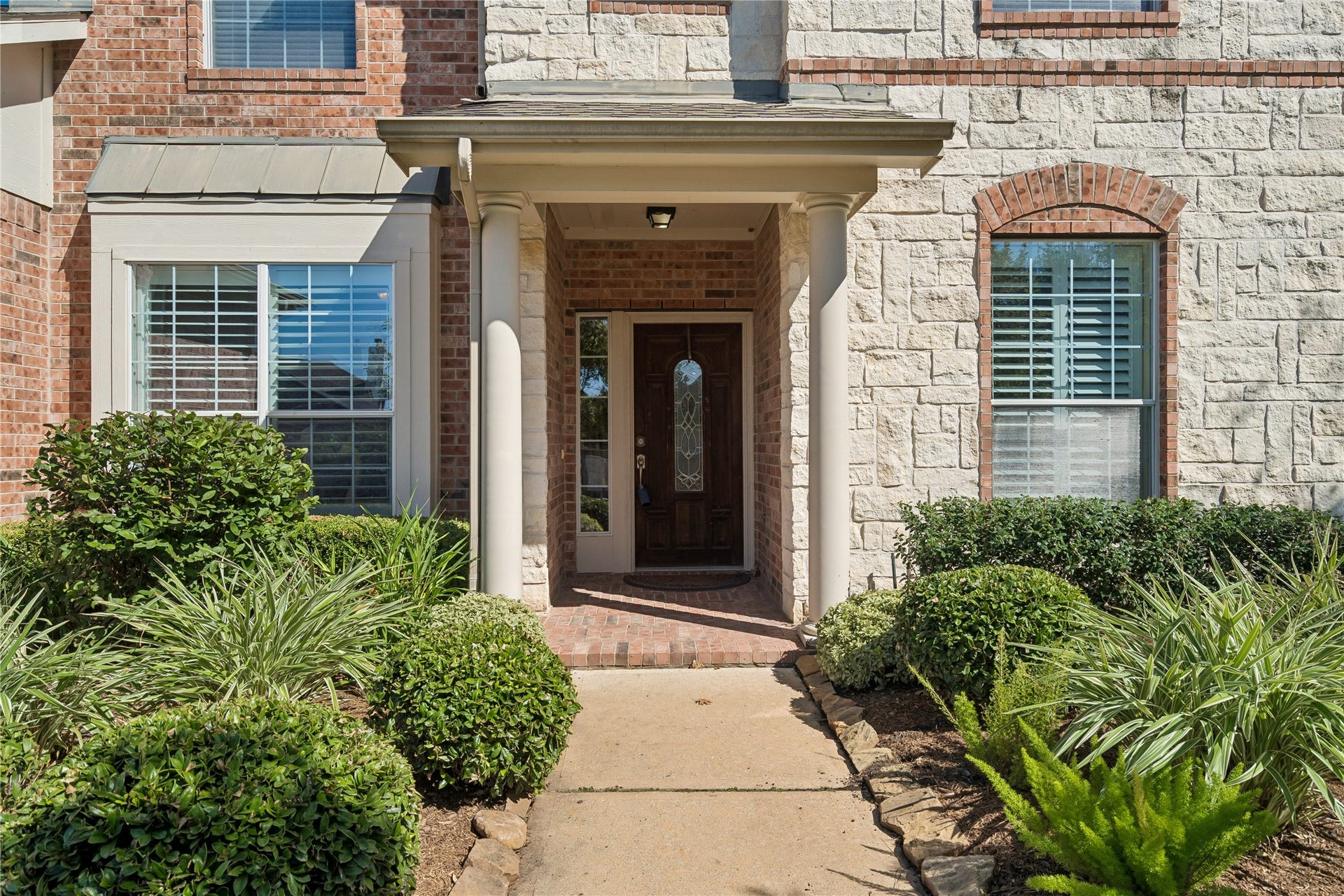 2805 Catalina Shores Drive, Pearland, TX 77584 2805 Catalina Shores Drive, Pearland, TX 77584