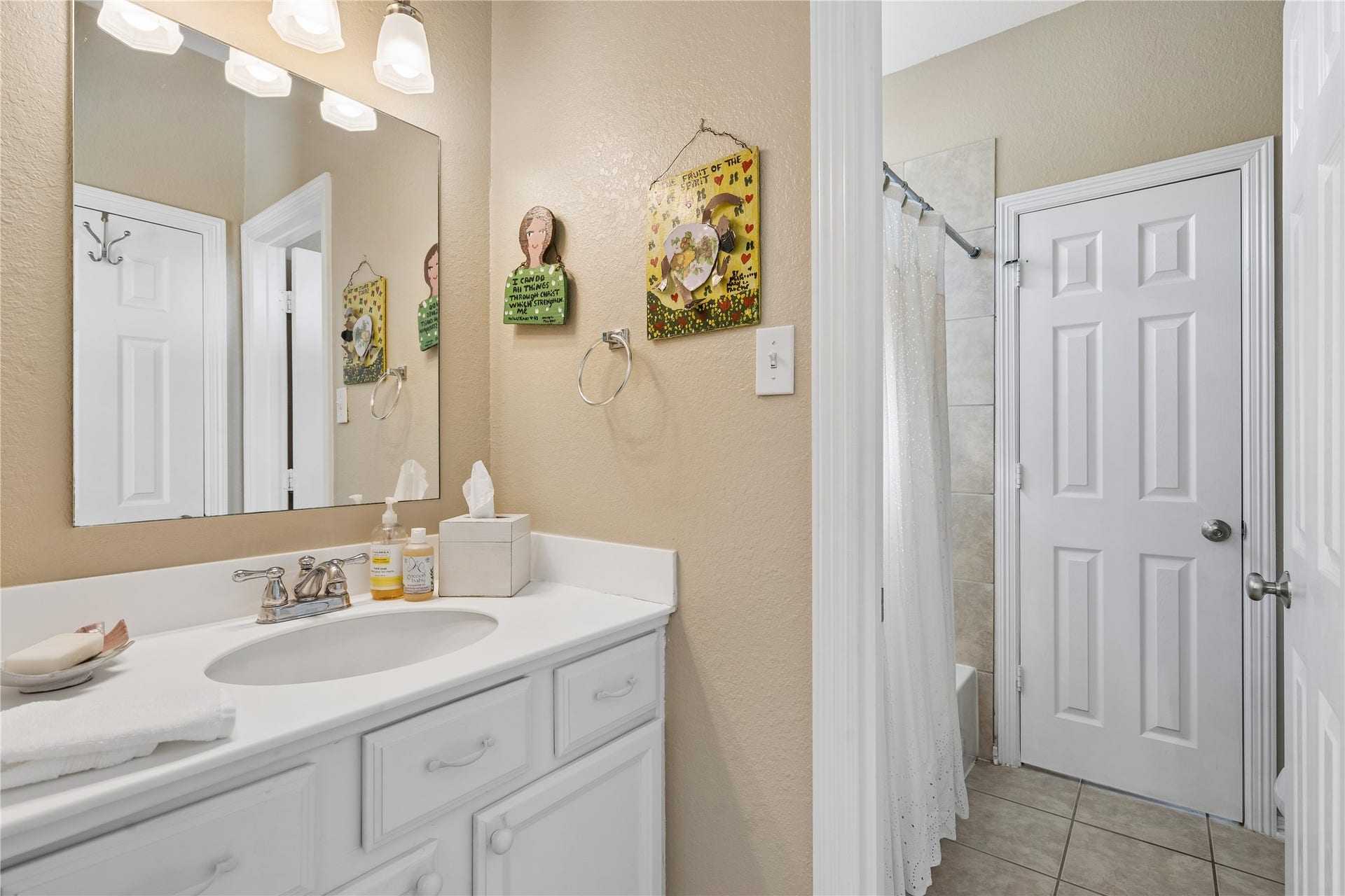 2805 Catalina Shores Drive, Pearland, TX 77584 2805 Catalina Shores Drive, Pearland, TX 77584